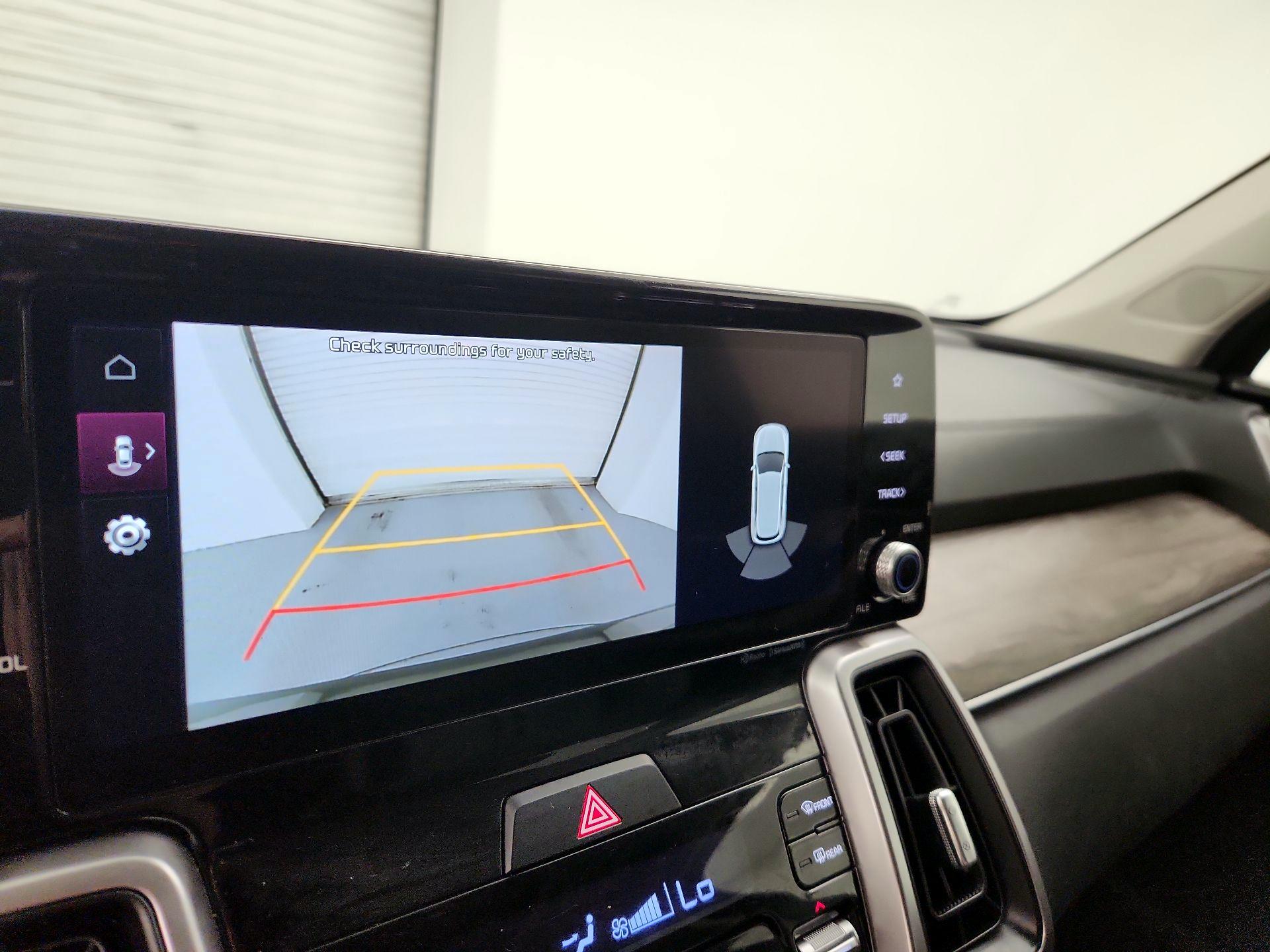 Thumbnail: 2023 Kia Sorento - 15