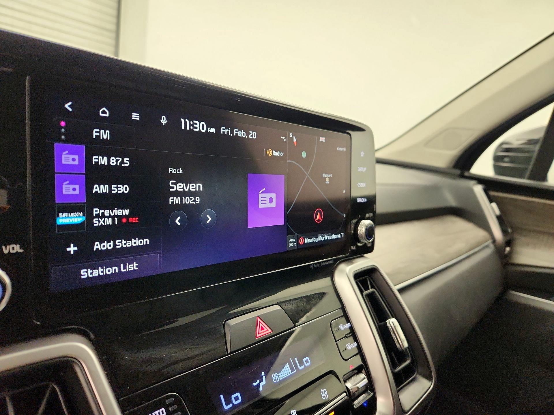 Thumbnail: 2023 Kia Sorento - 16