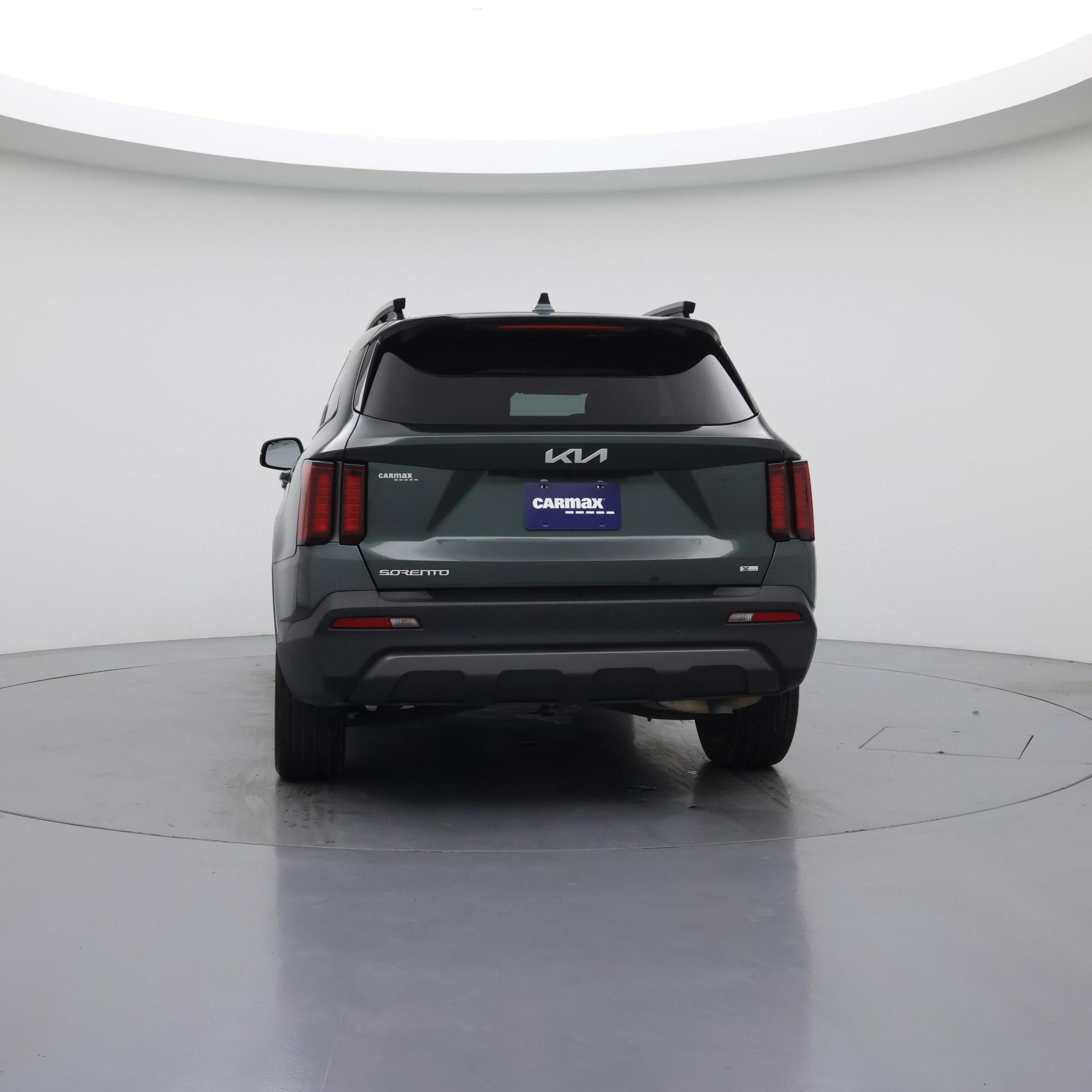 Thumbnail: 2023 Kia Sorento - 6