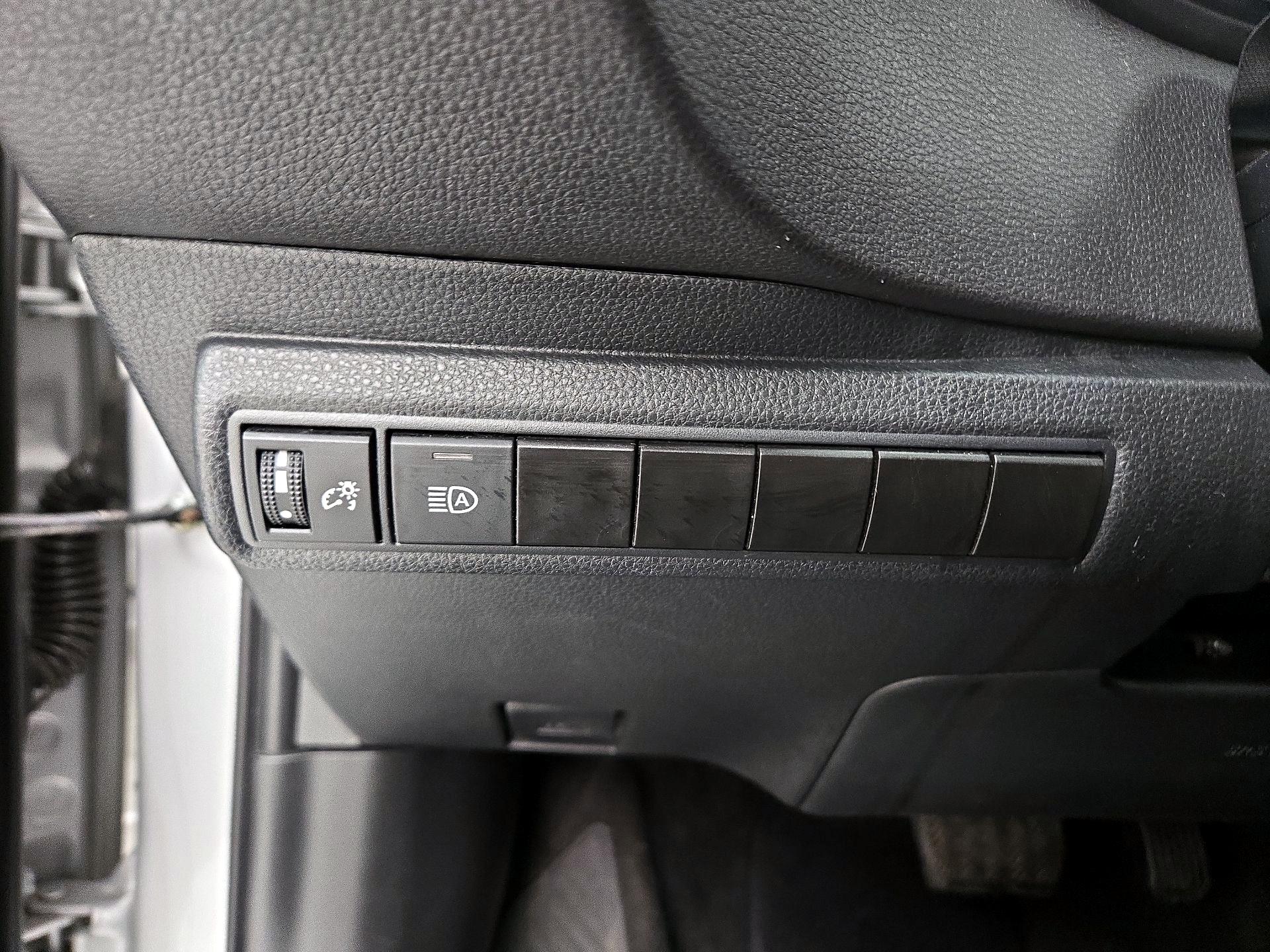 Thumbnail: 2024 Toyota Corolla - 13