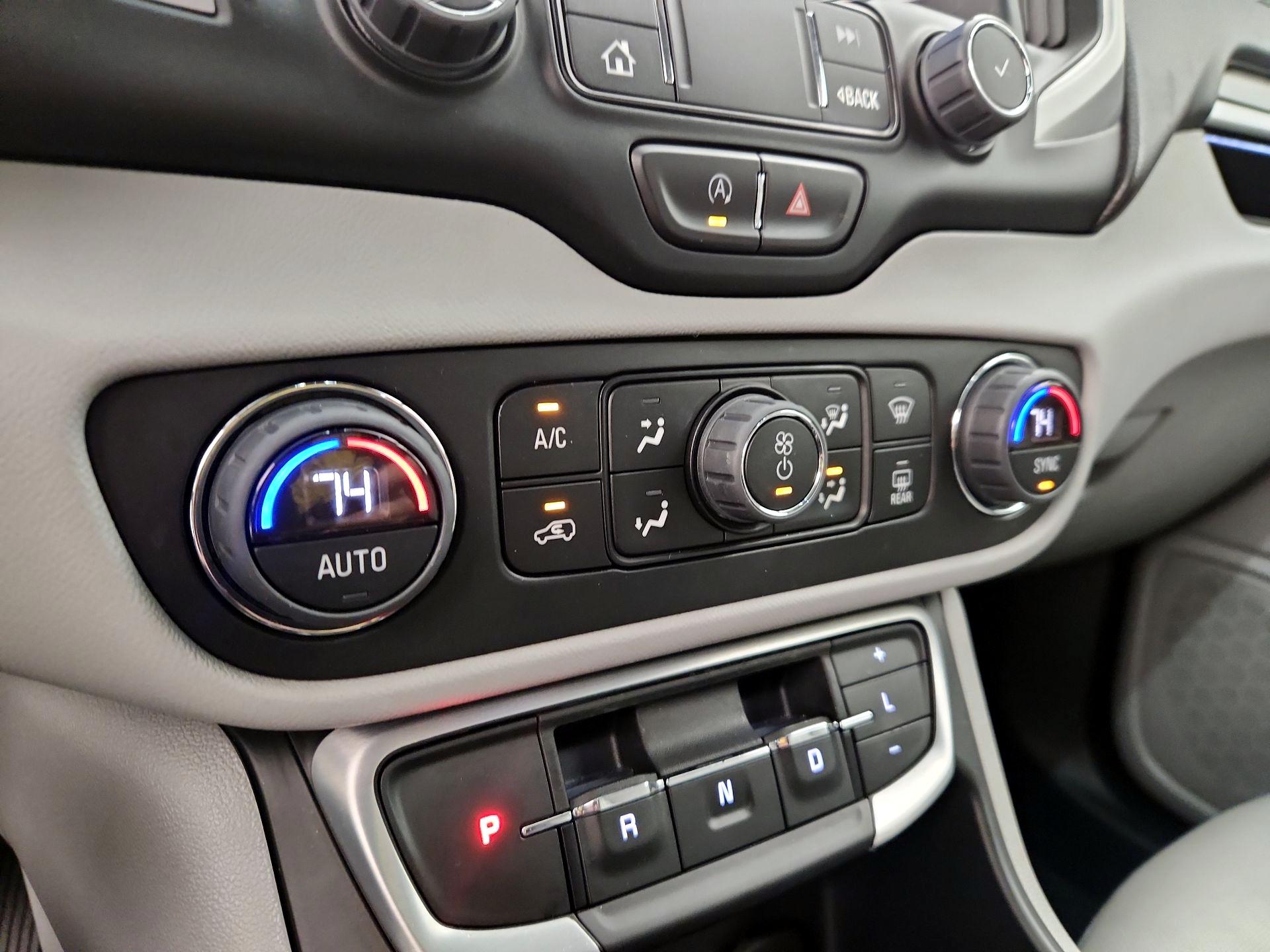 Thumbnail: 2022 GMC Terrain - 16