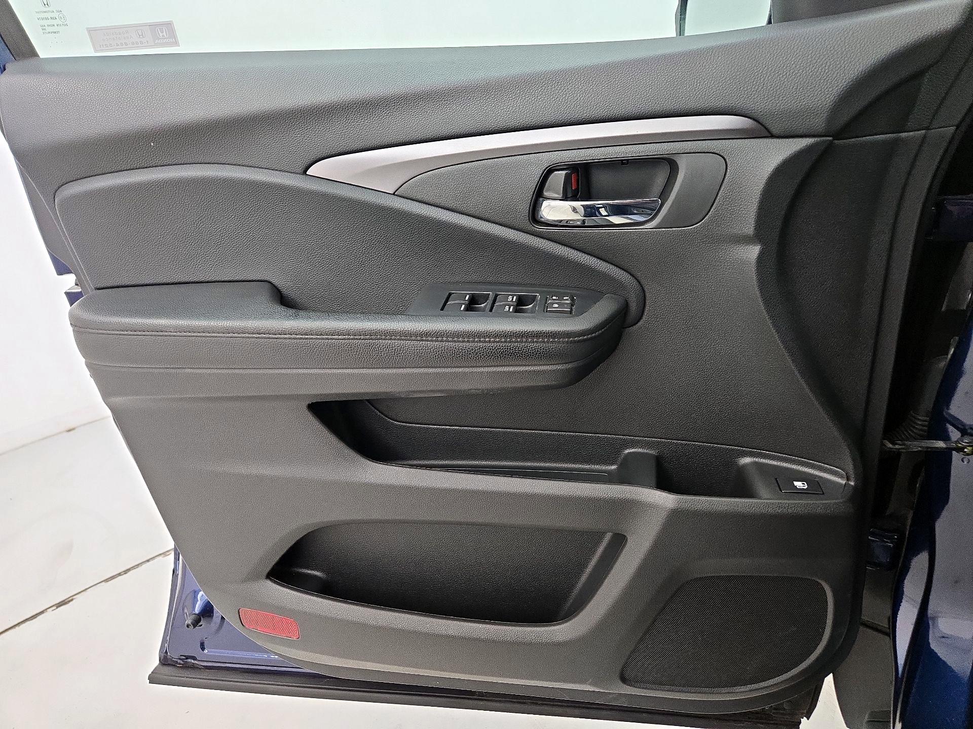 Thumbnail: 2022 Honda Pilot - 12