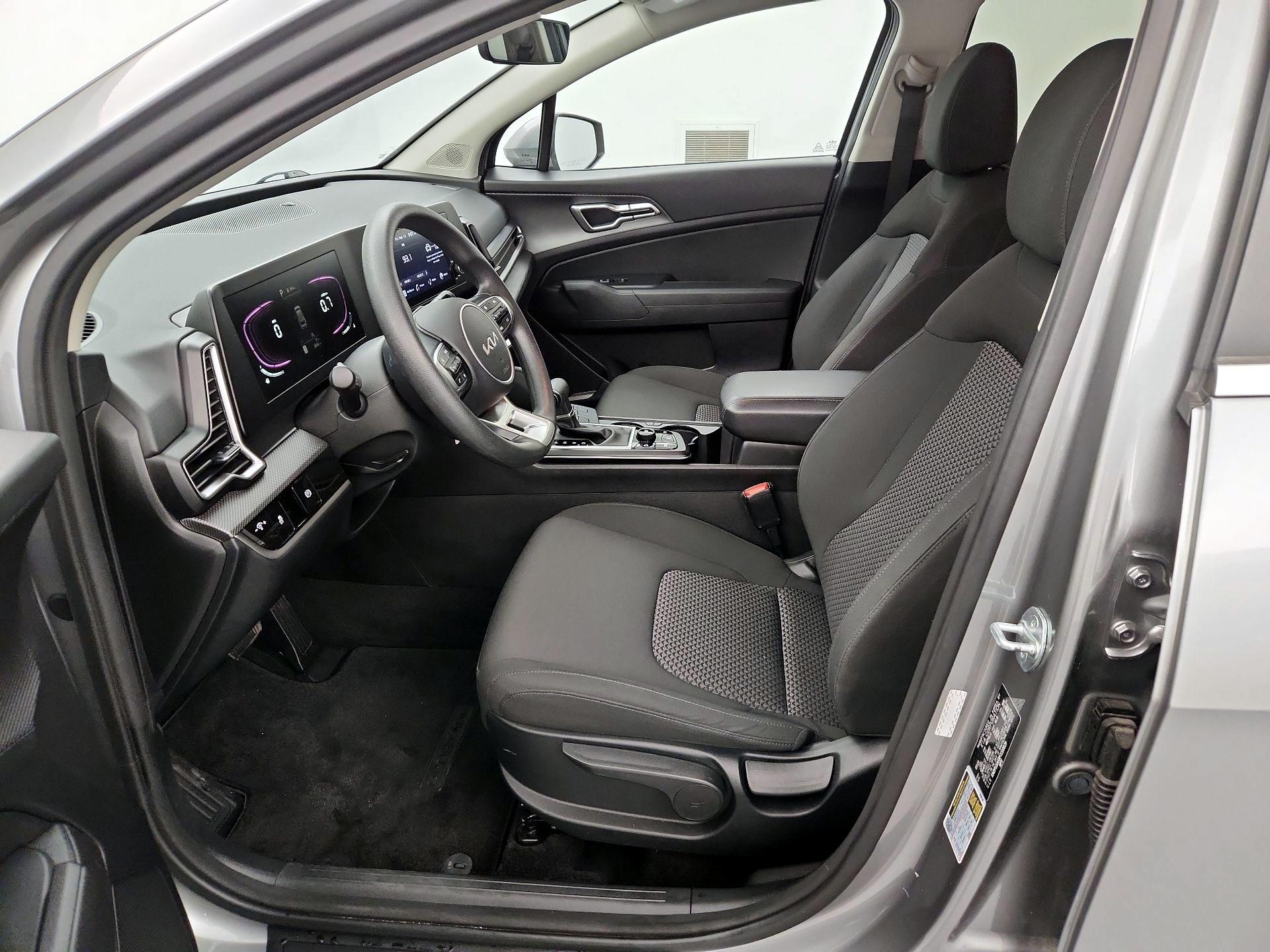 Thumbnail: 2023 Kia Sportage - 11