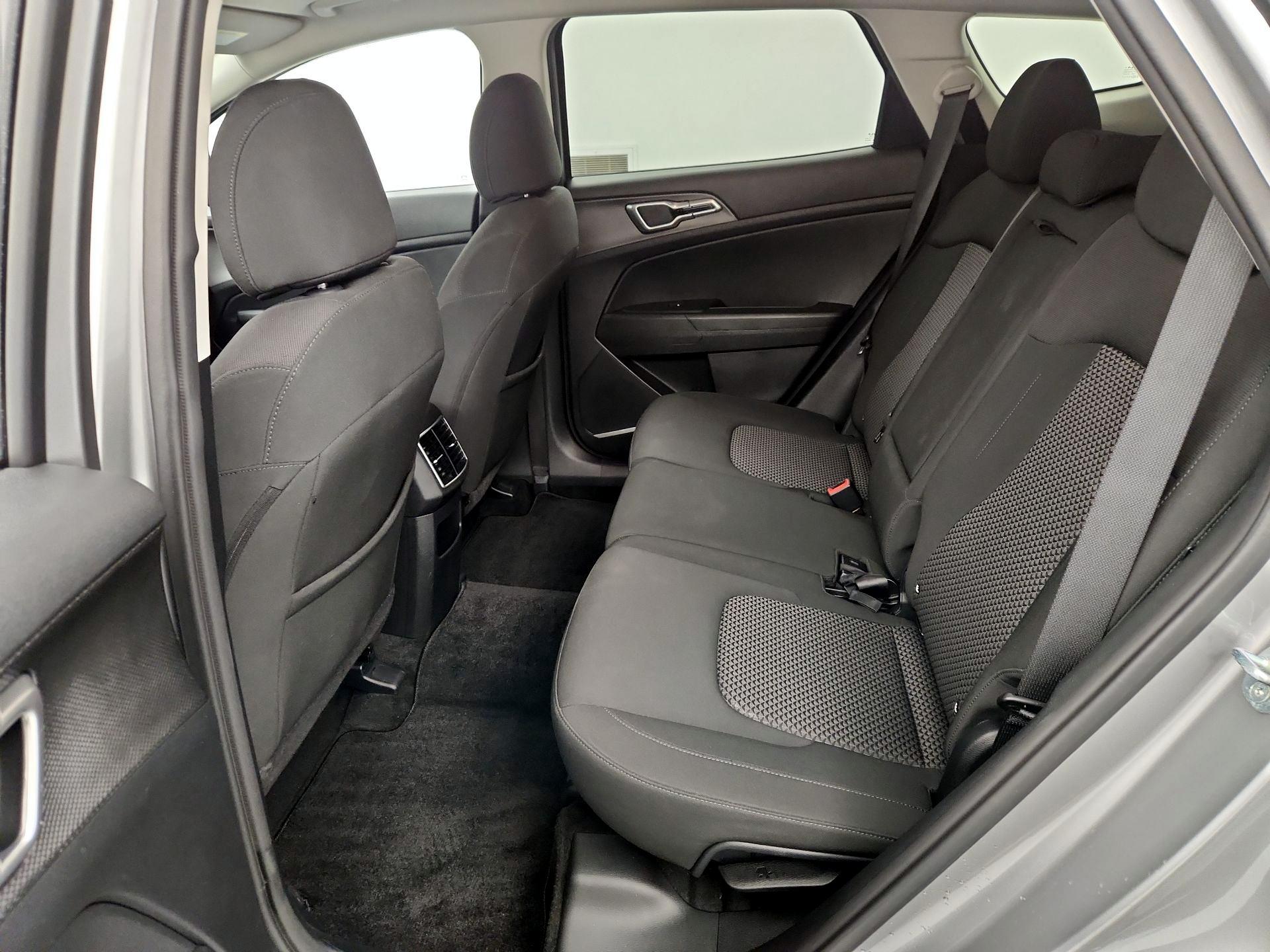 Thumbnail: 2023 Kia Sportage - 19