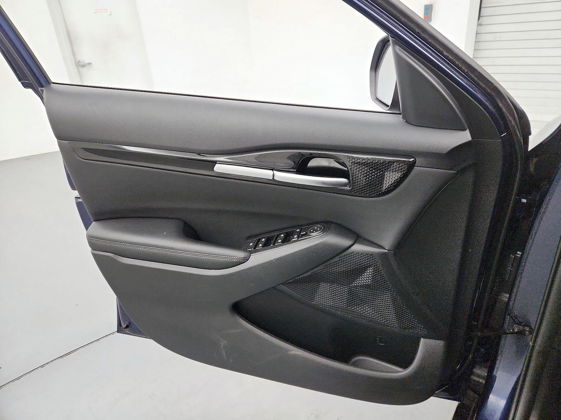 Thumbnail: 2021 Kia Seltos - 12