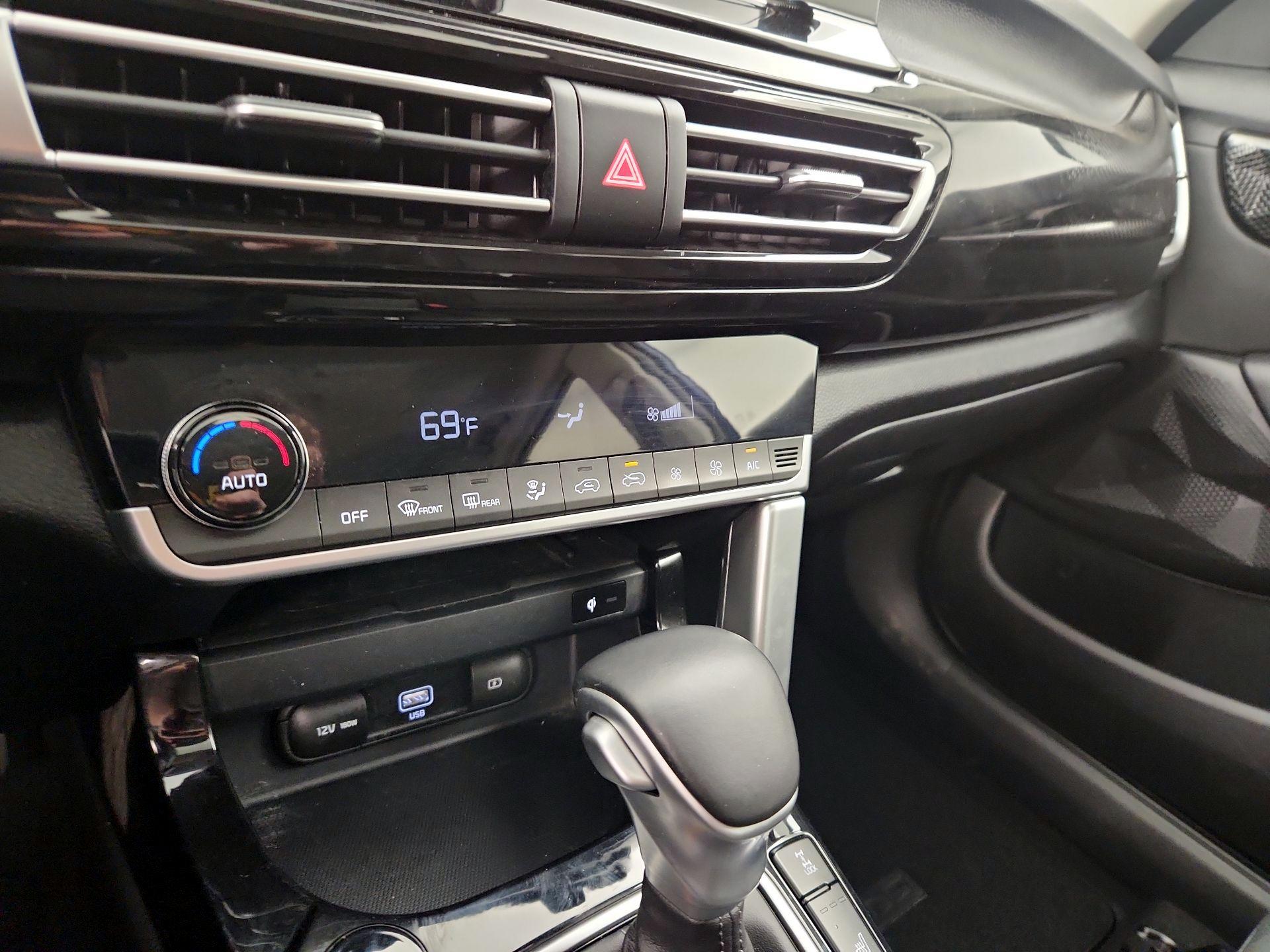 Thumbnail: 2021 Kia Seltos - 16