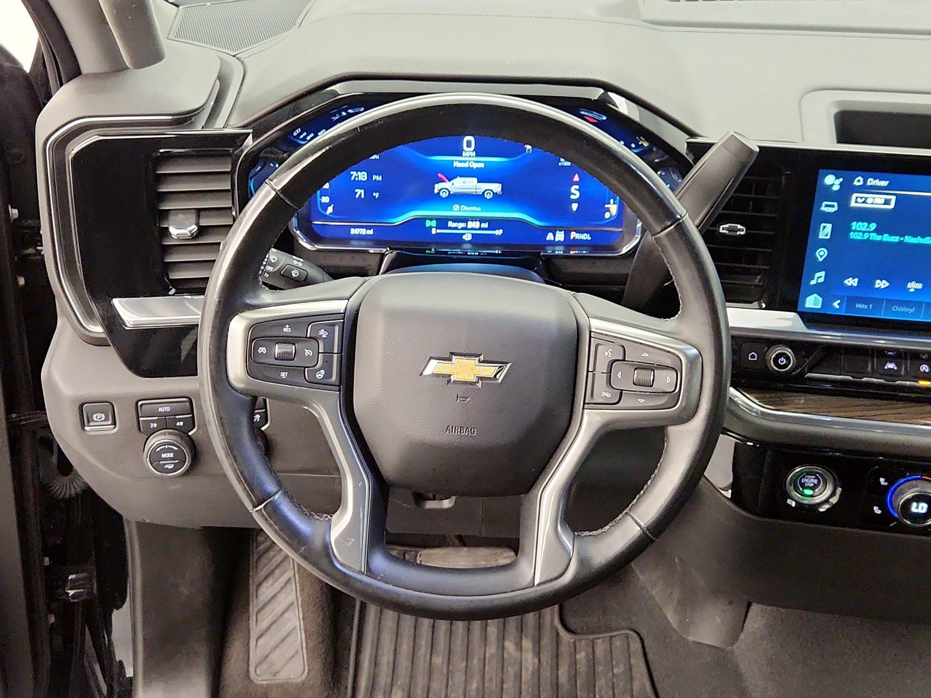 Thumbnail: 2023 Chevrolet Silverado 1500 - 10