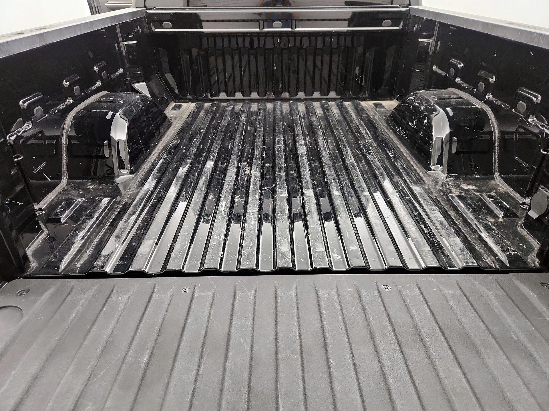 Thumbnail: 2023 Chevrolet Silverado 1500 - 20