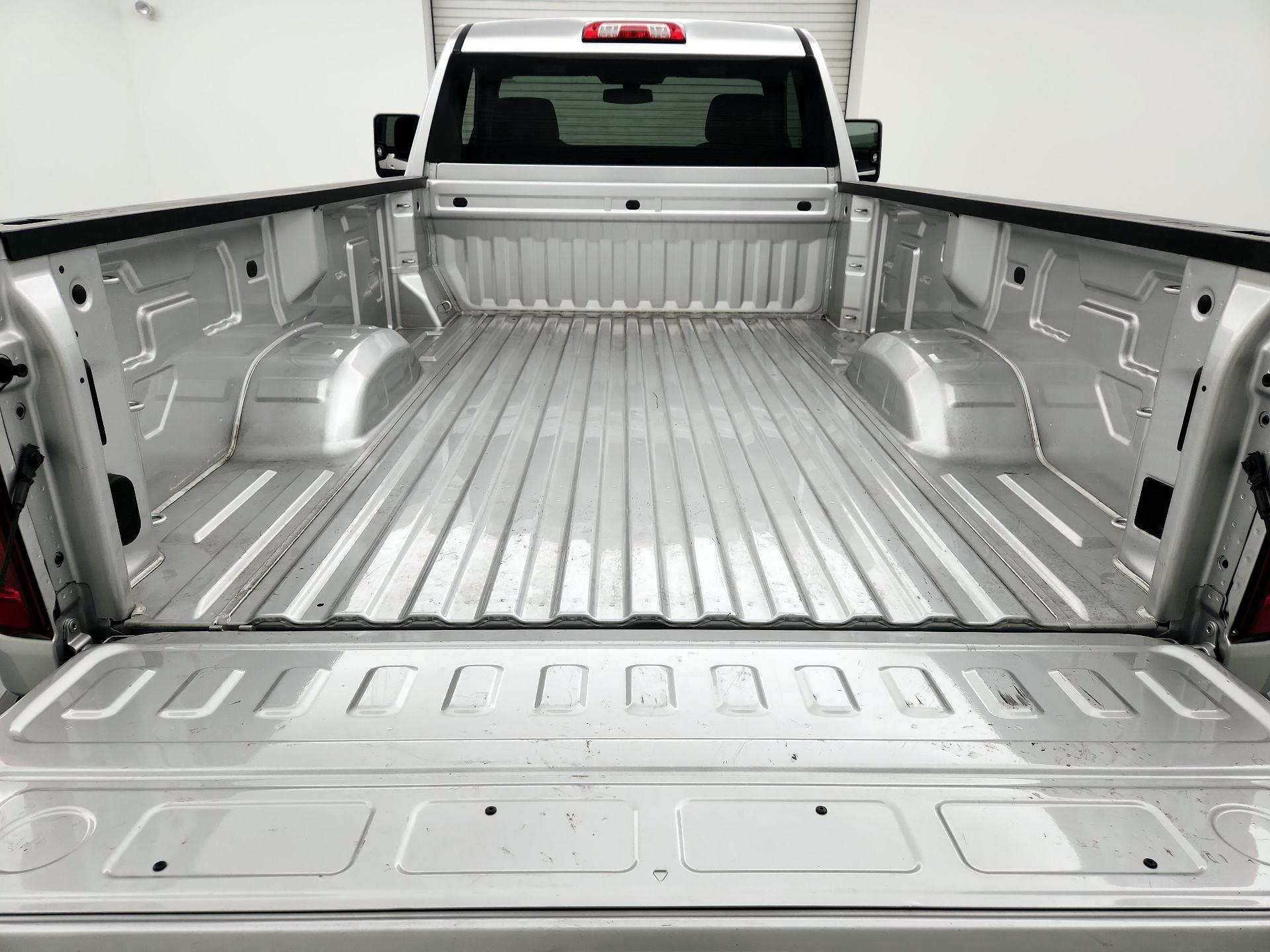 Thumbnail: 2023 Chevrolet Silverado 2500 - 19