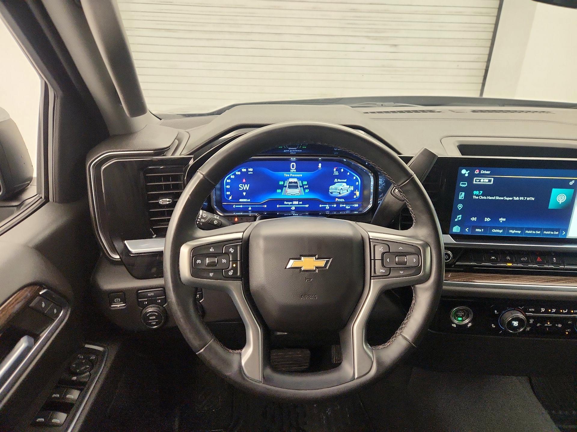 Thumbnail: 2023 Chevrolet Silverado 1500 - 10