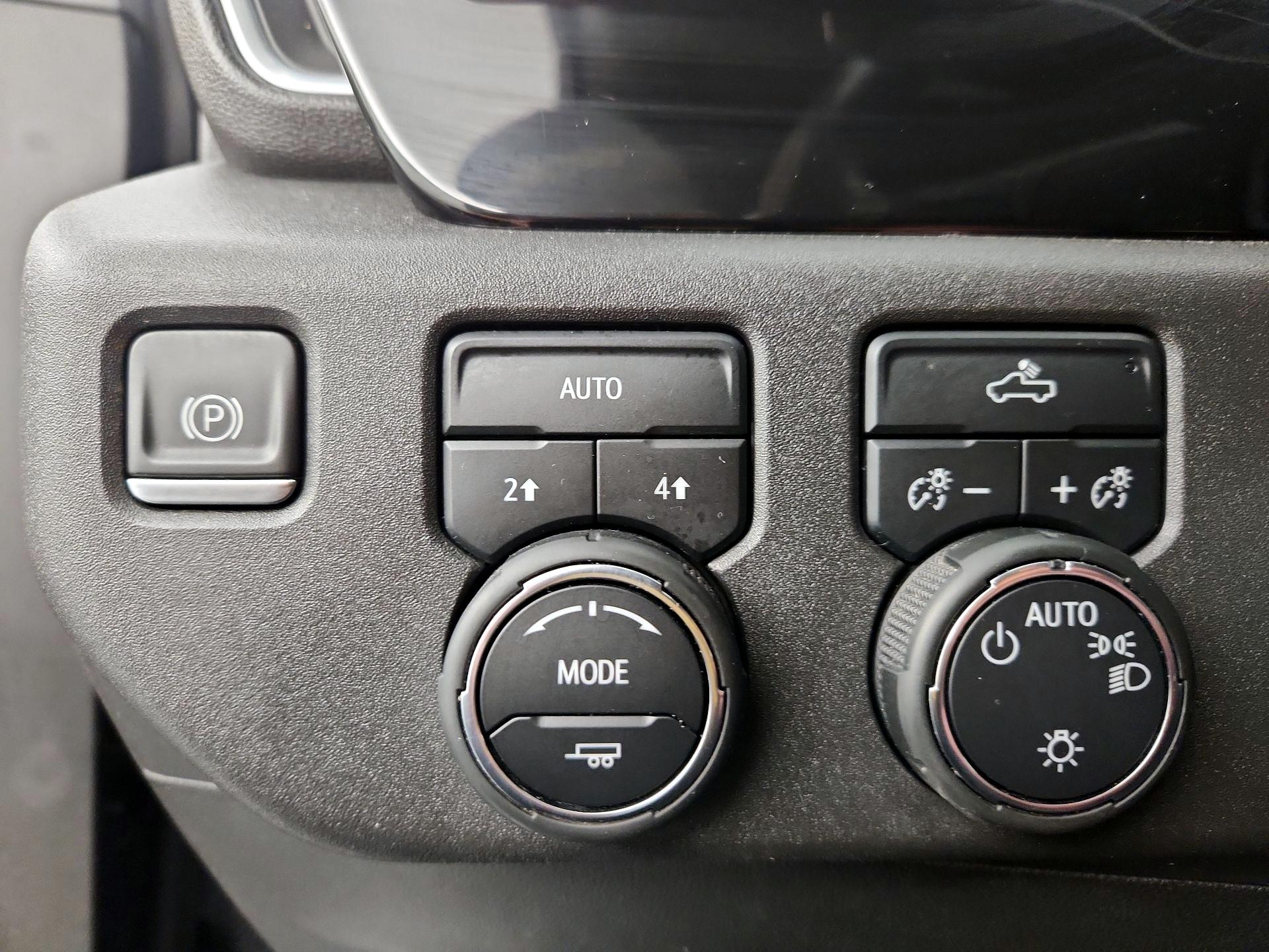 Thumbnail: 2023 Chevrolet Silverado 1500 - 13