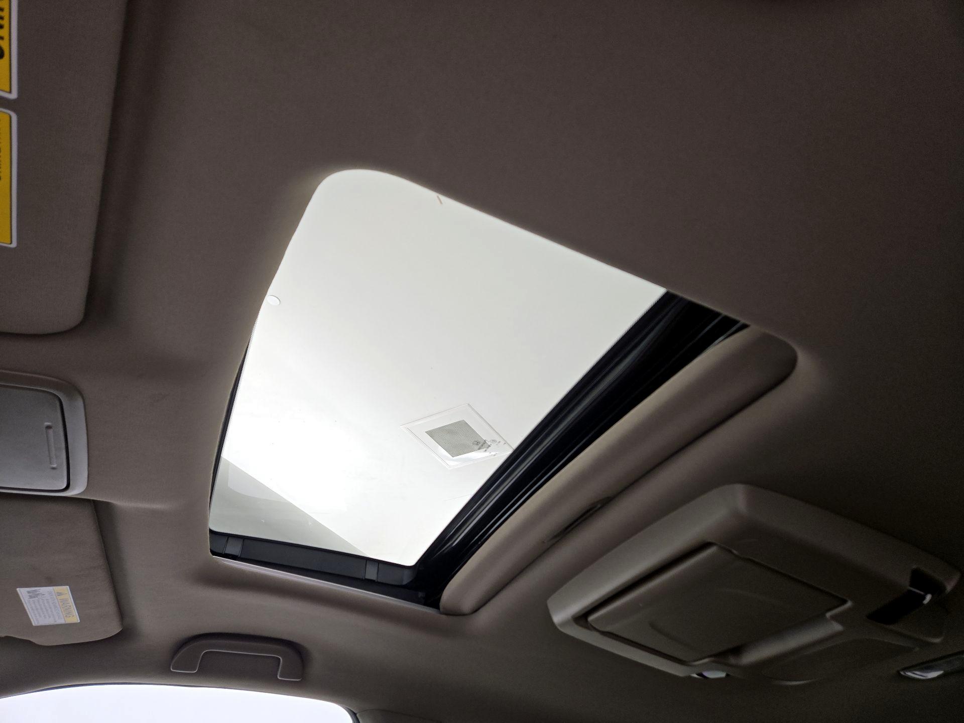 Thumbnail: 2022 Honda Pilot - 19