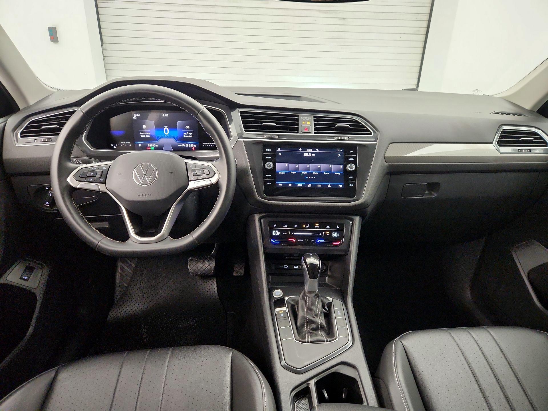 Thumbnail: 2024 Volkswagen Tiguan - 9