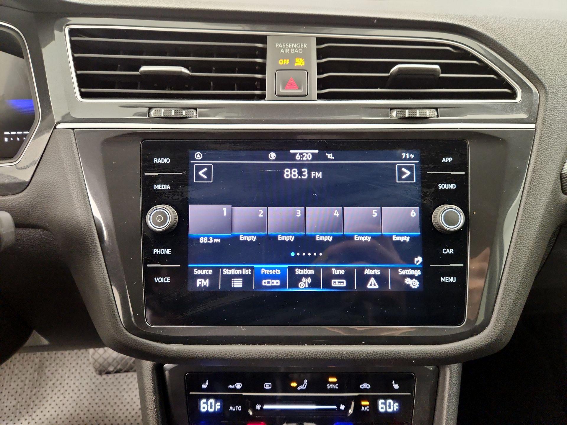 Thumbnail: 2024 Volkswagen Tiguan - 15