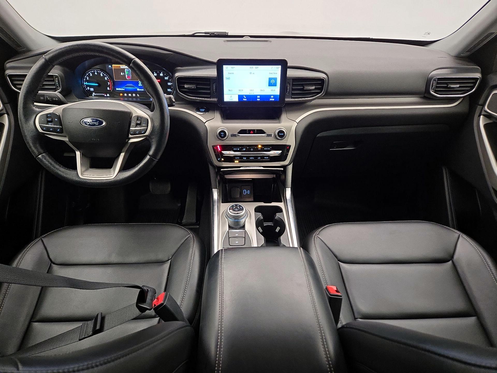 Thumbnail: 2022 Ford Explorer - 9