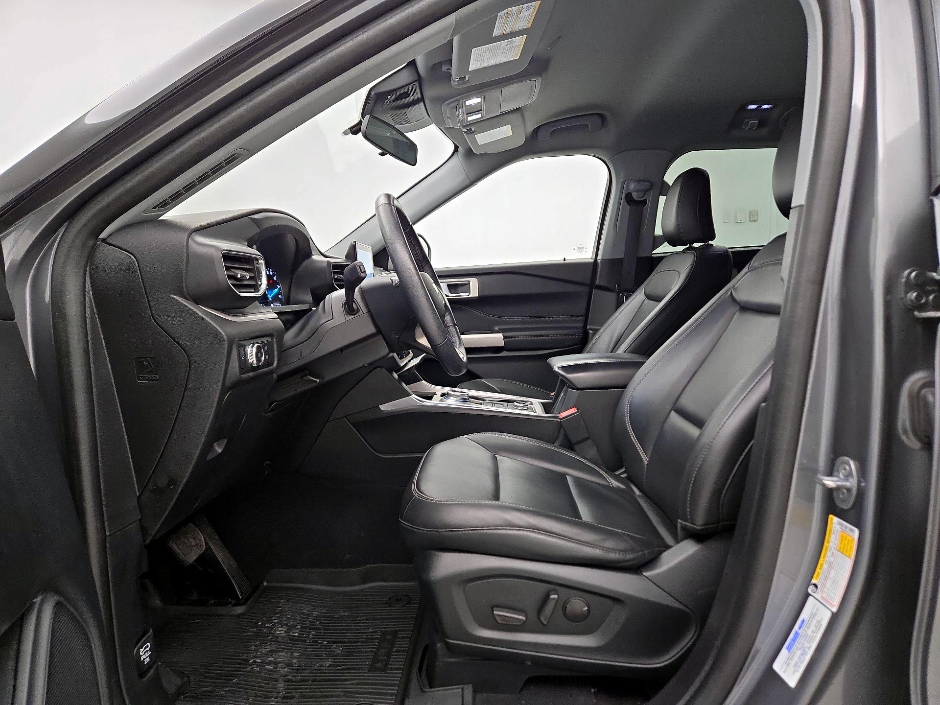 Thumbnail: 2022 Ford Explorer - 11