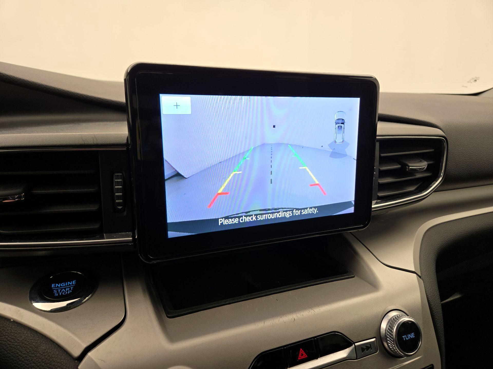 Thumbnail: 2022 Ford Explorer - 14