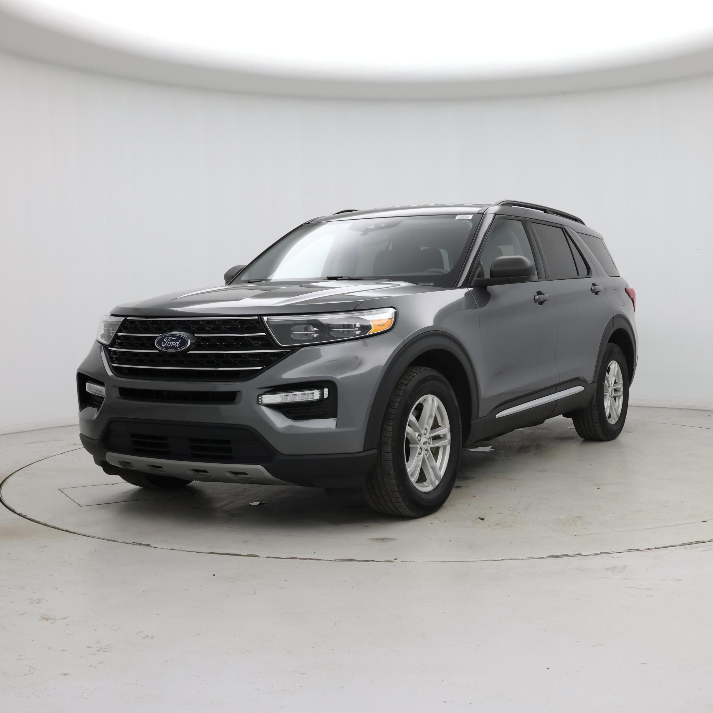 Thumbnail: 2022 Ford Explorer - 4