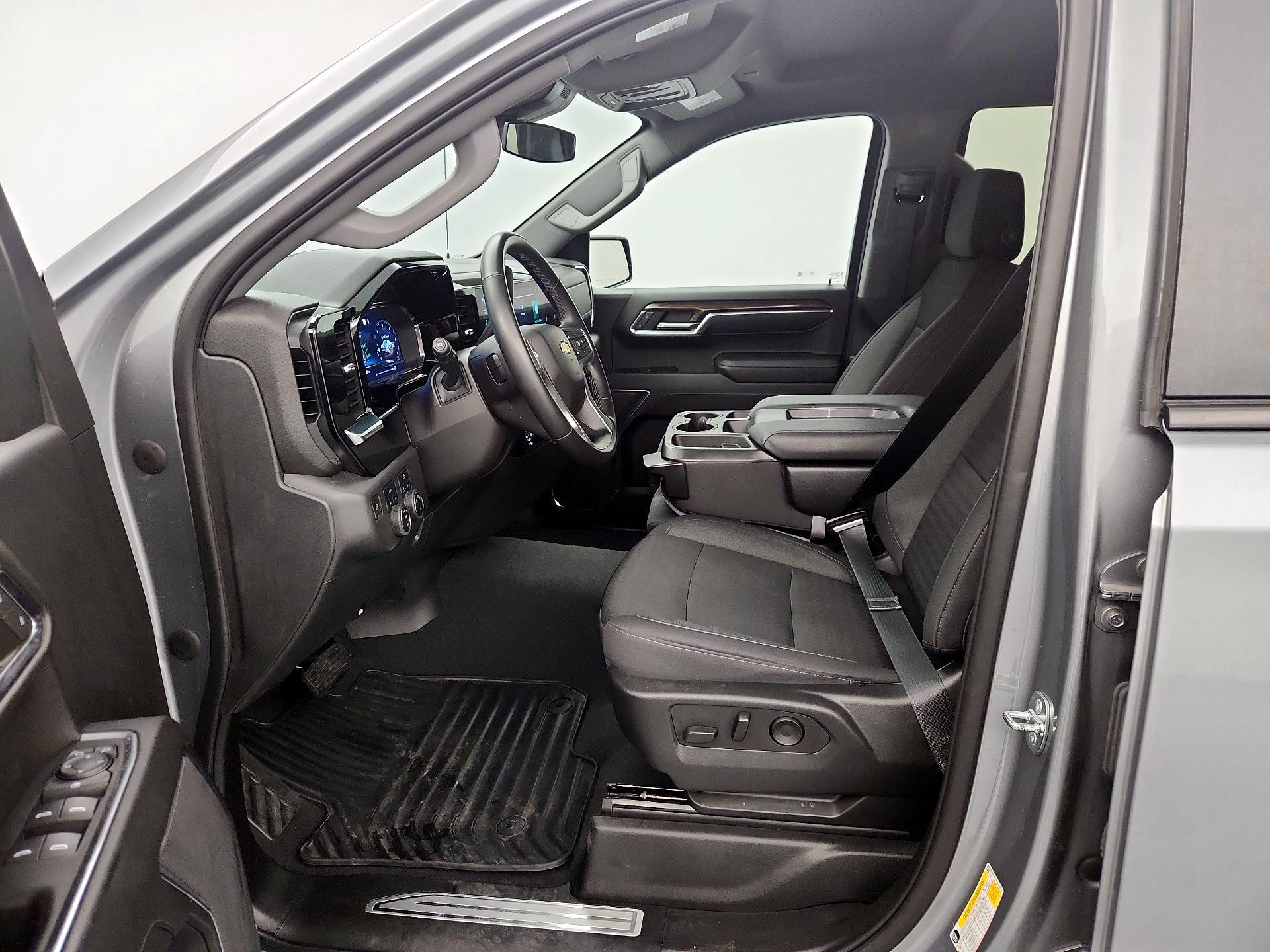 Thumbnail: 2023 Chevrolet Silverado 1500 - 11