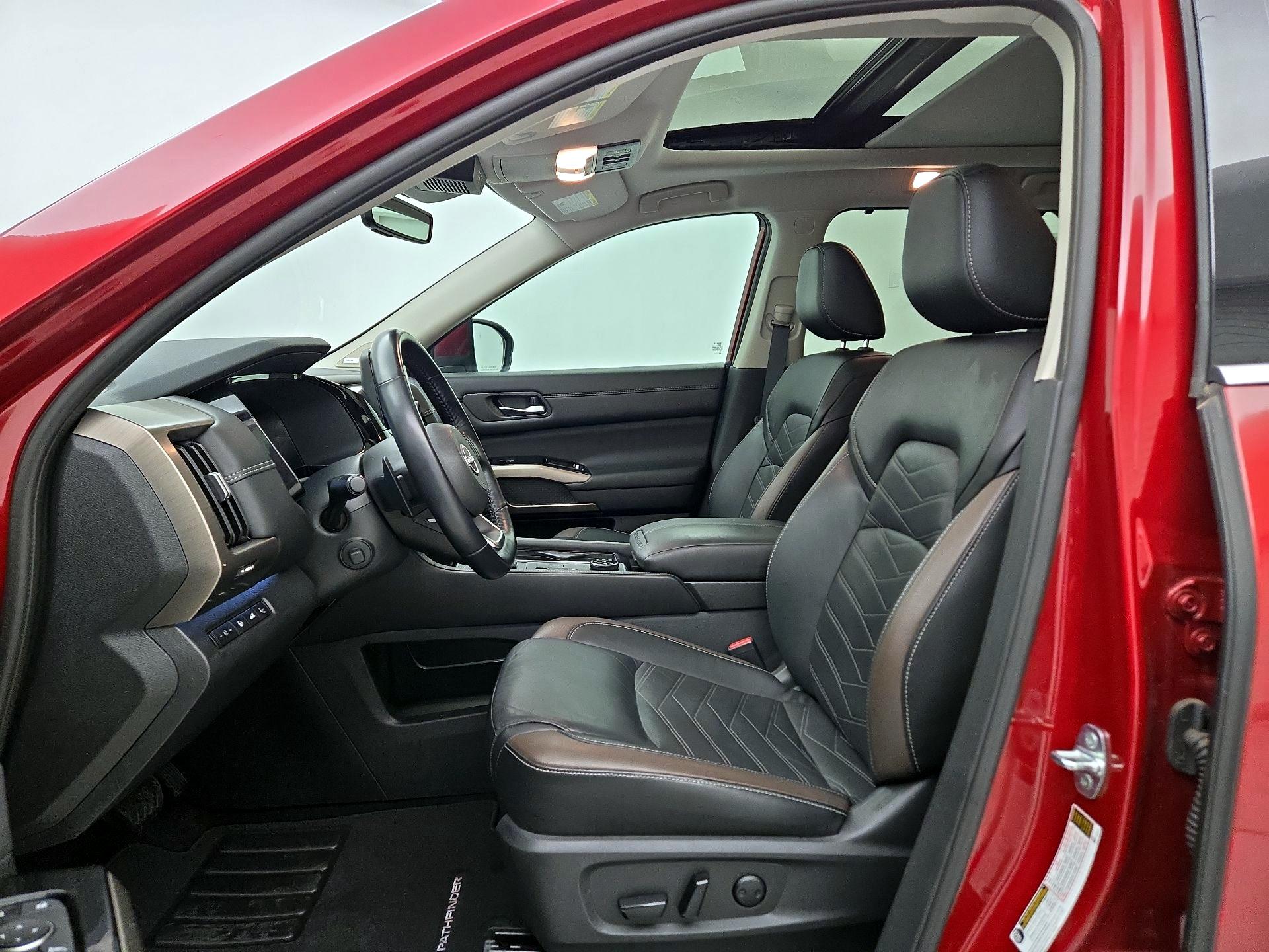 Thumbnail: 2023 Nissan Pathfinder - 11