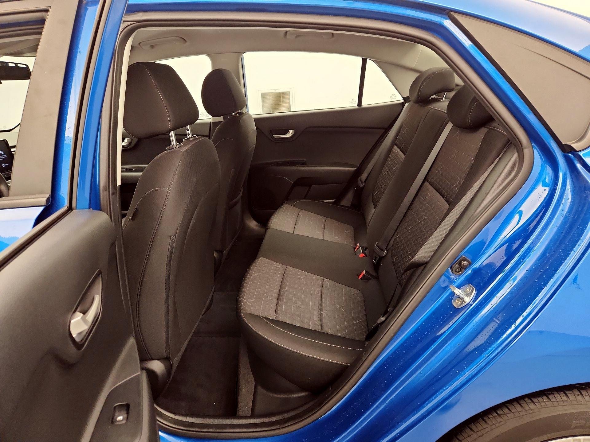 Thumbnail: 2021 Kia Rio - 19