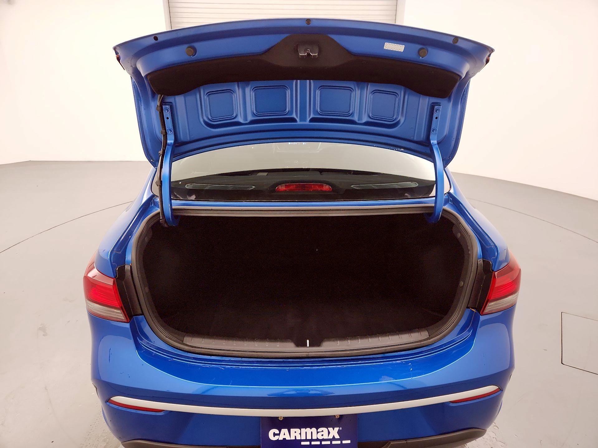 Thumbnail: 2021 Kia Rio - 20