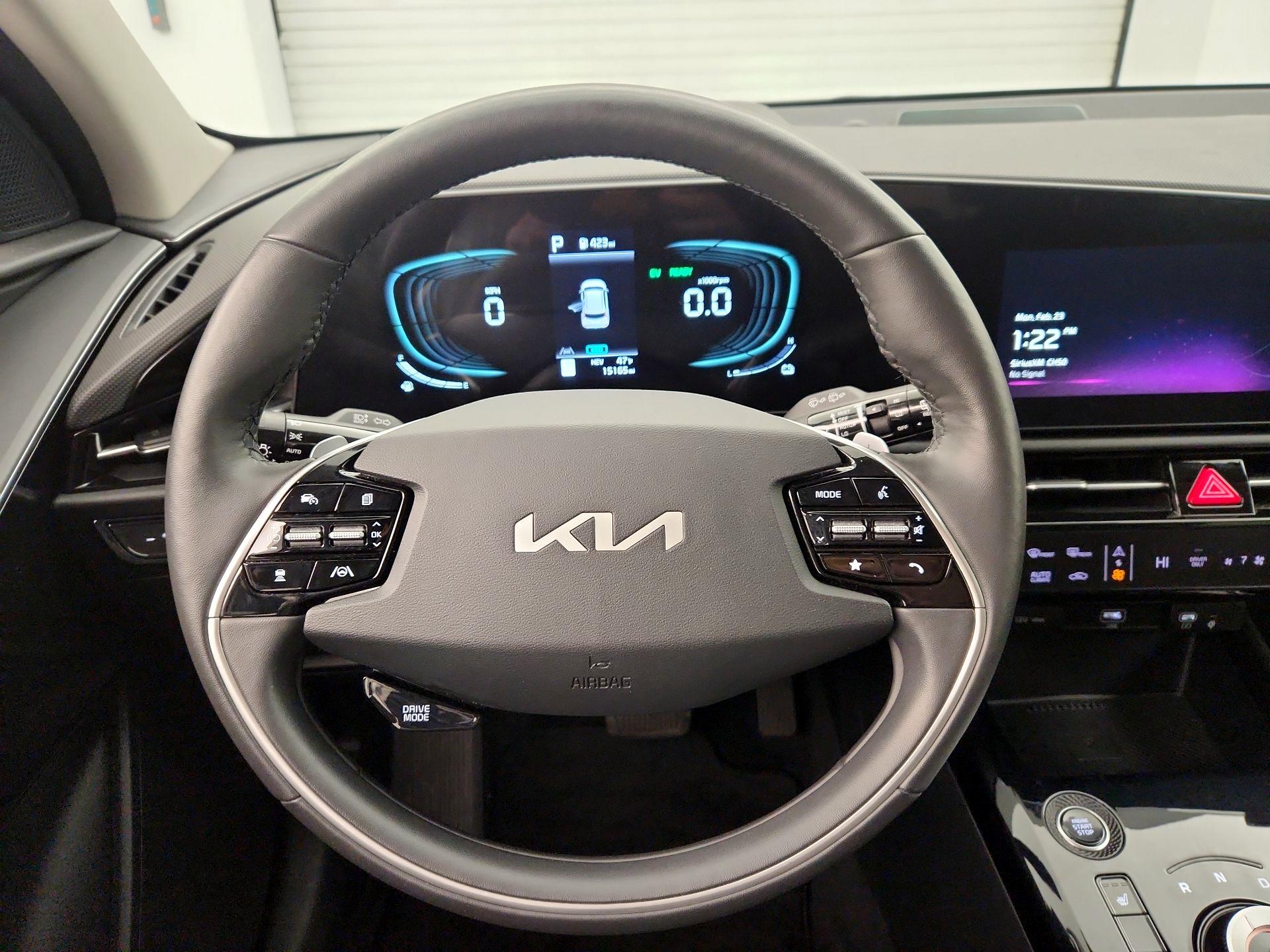 Thumbnail: 2023 Kia Niro - 10