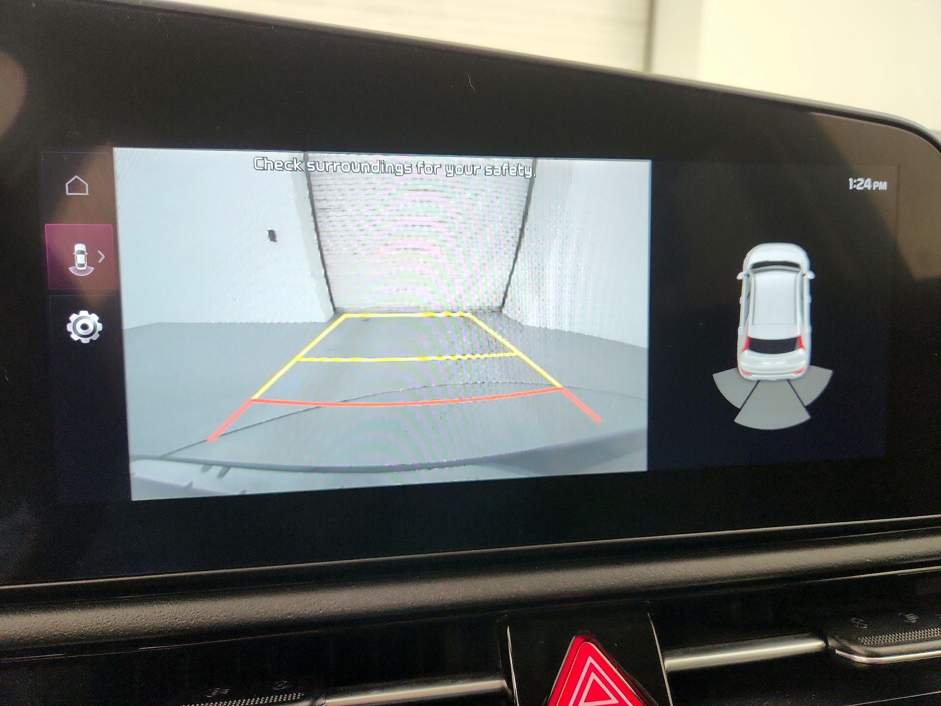 Thumbnail: 2023 Kia Niro - 15