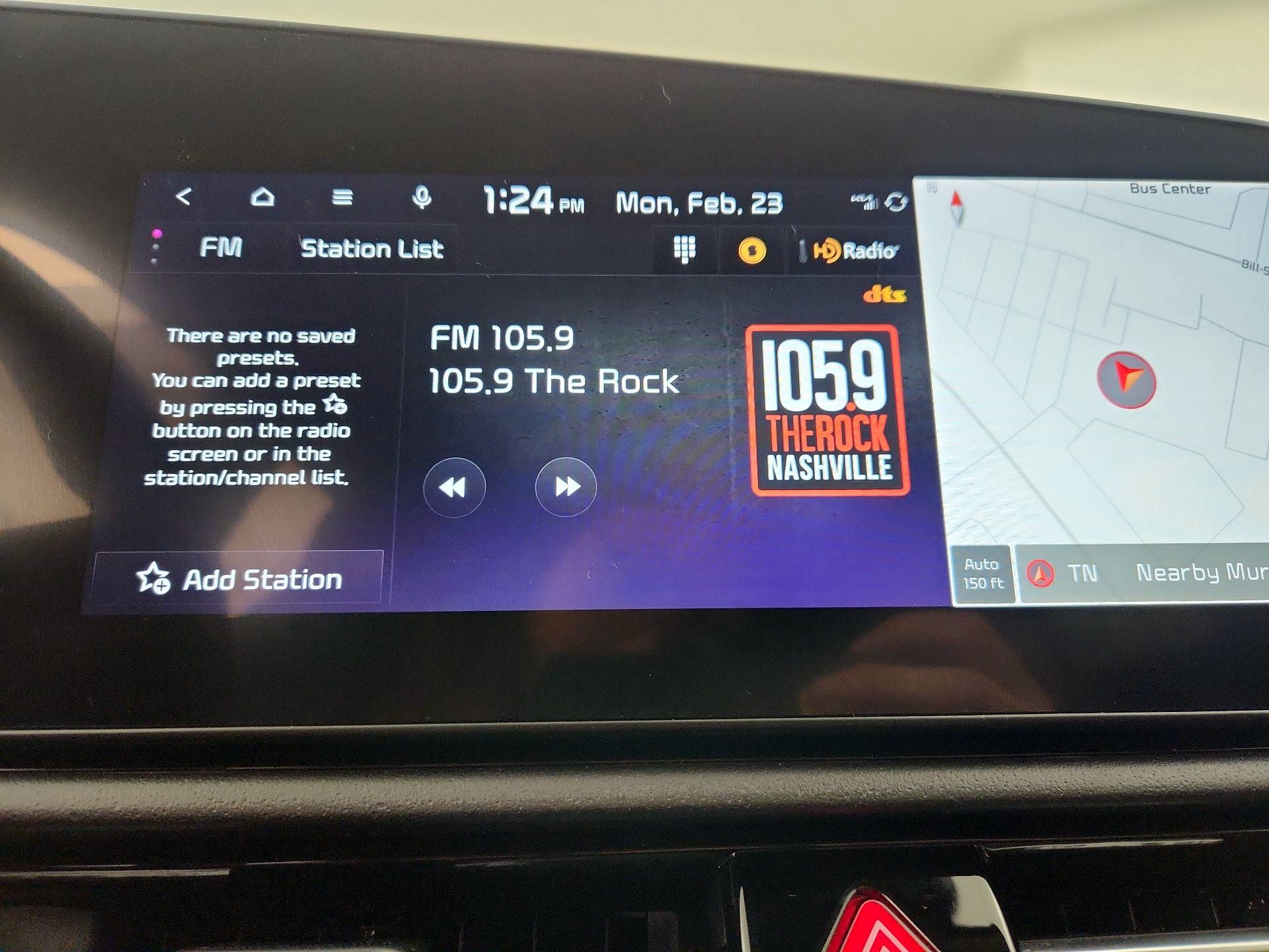 Thumbnail: 2023 Kia Niro - 16