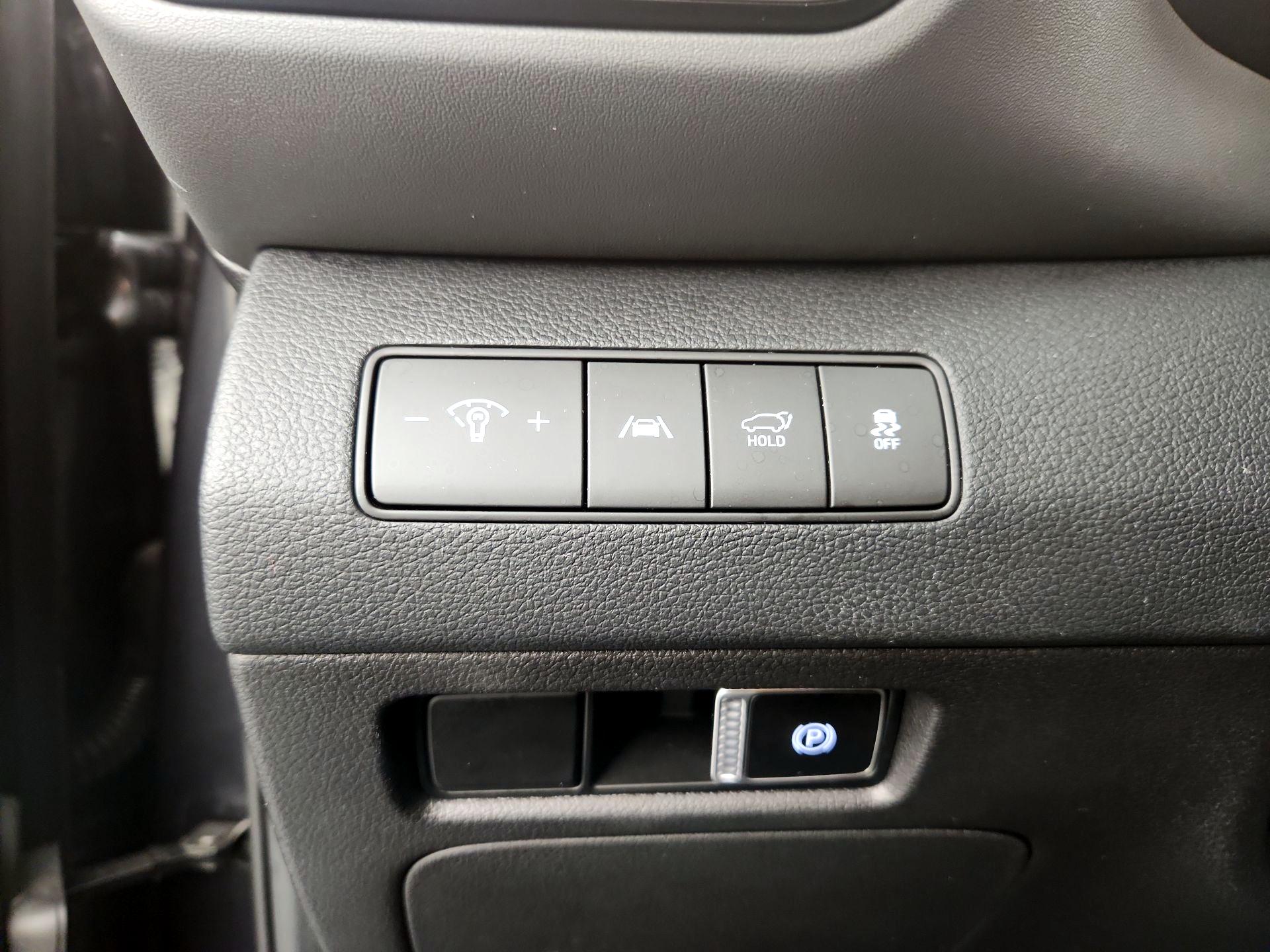 Thumbnail: 2023 Hyundai Santa Fe - 13