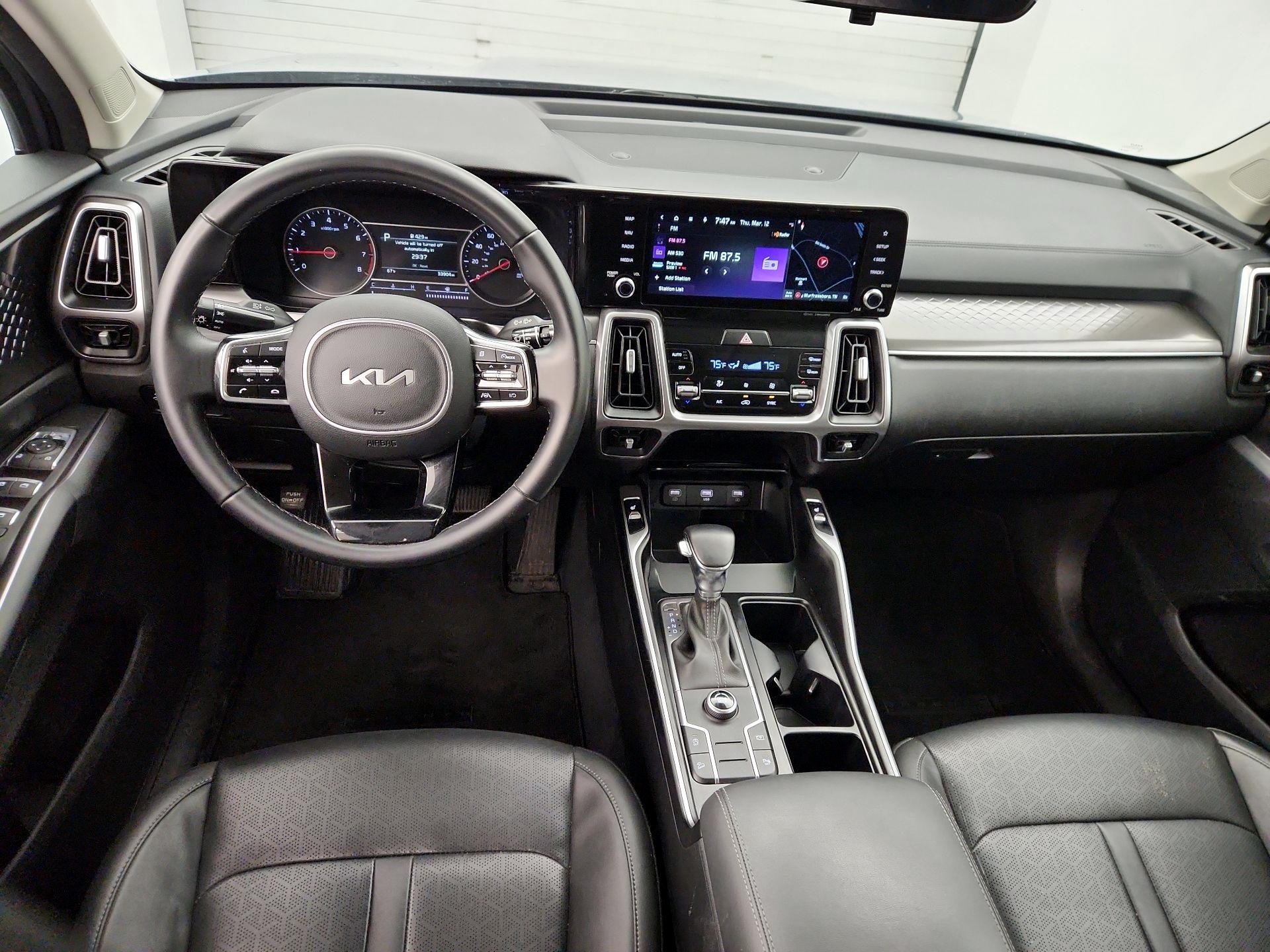 Thumbnail: 2022 Kia Sorento - 9