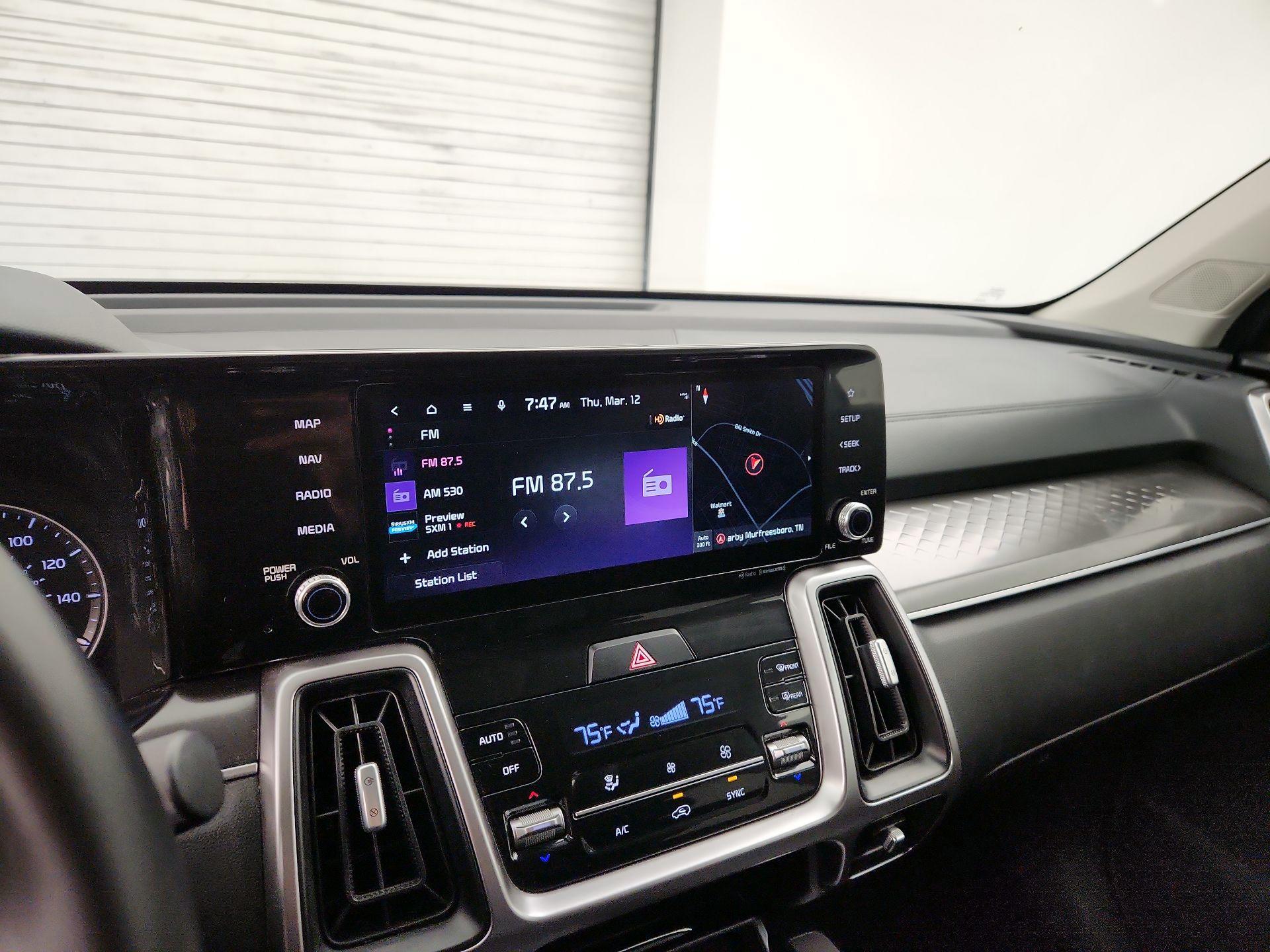 Thumbnail: 2022 Kia Sorento - 15