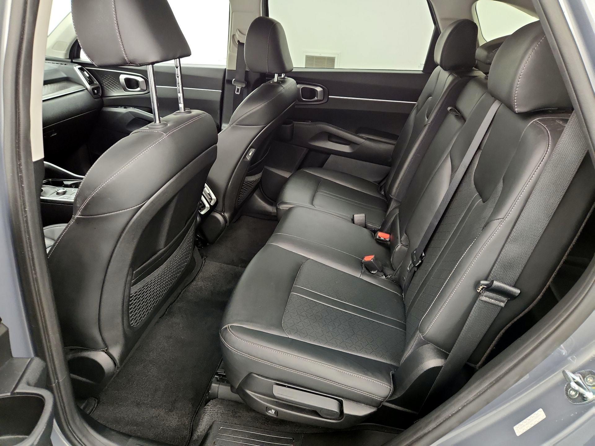 Thumbnail: 2022 Kia Sorento - 19