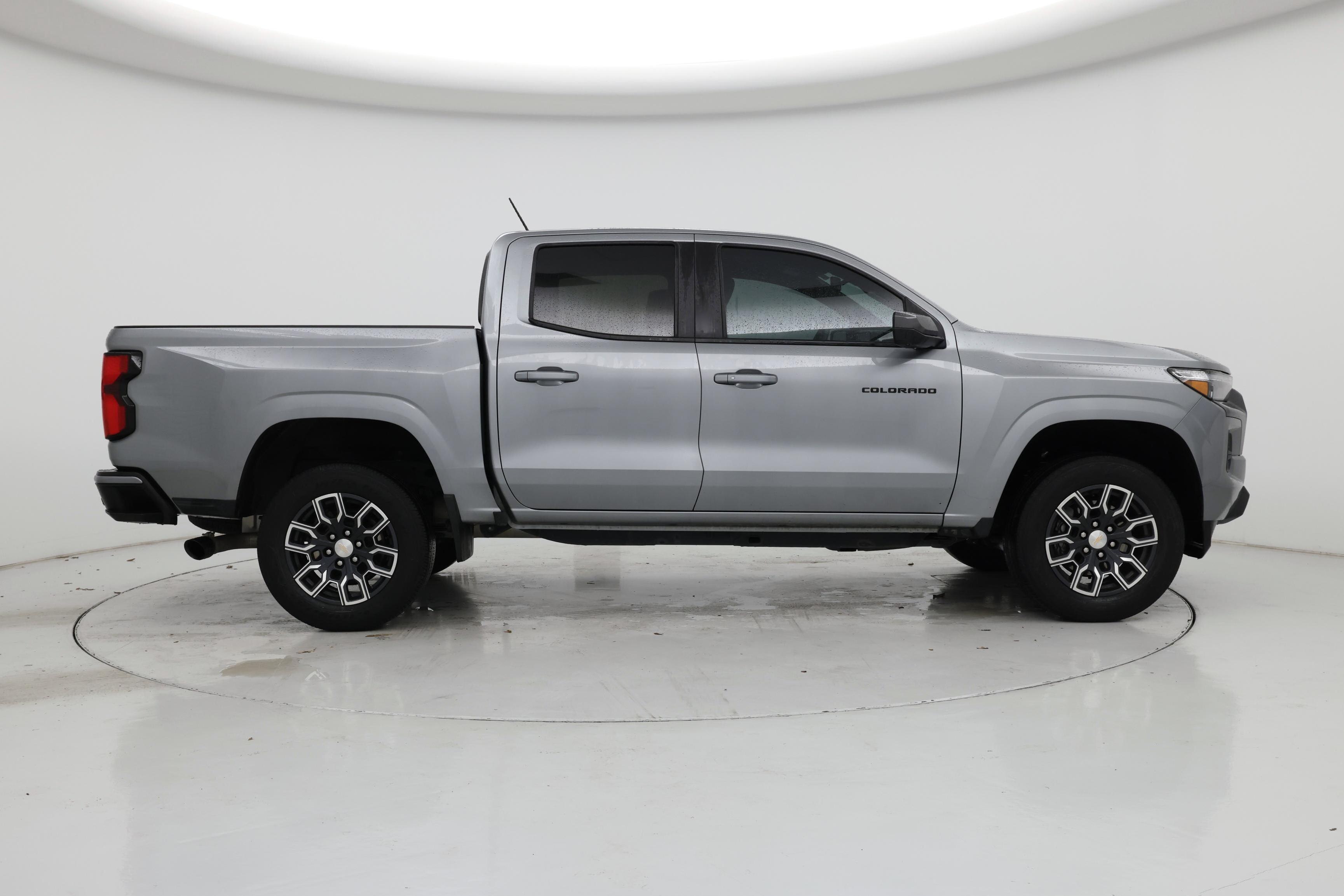 Thumbnail: 2023 Chevrolet Colorado - 7