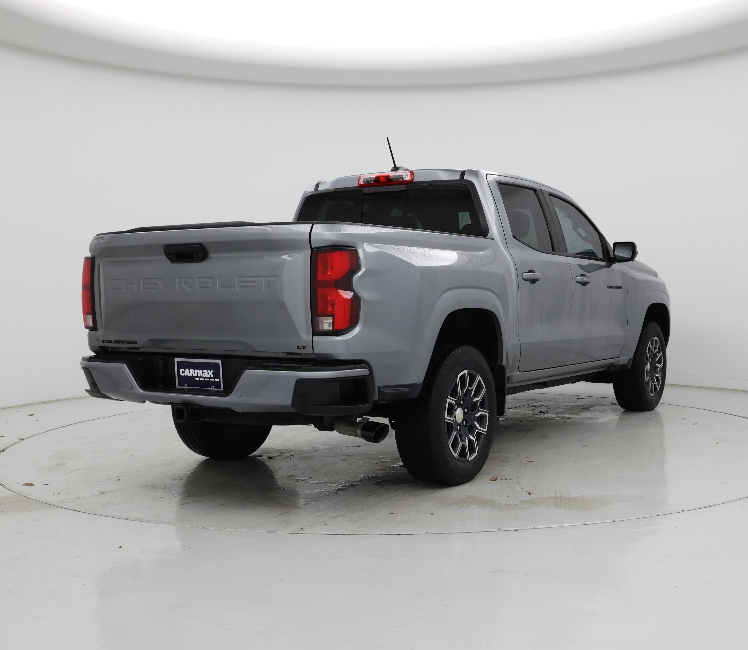 Thumbnail: 2023 Chevrolet Colorado - 8