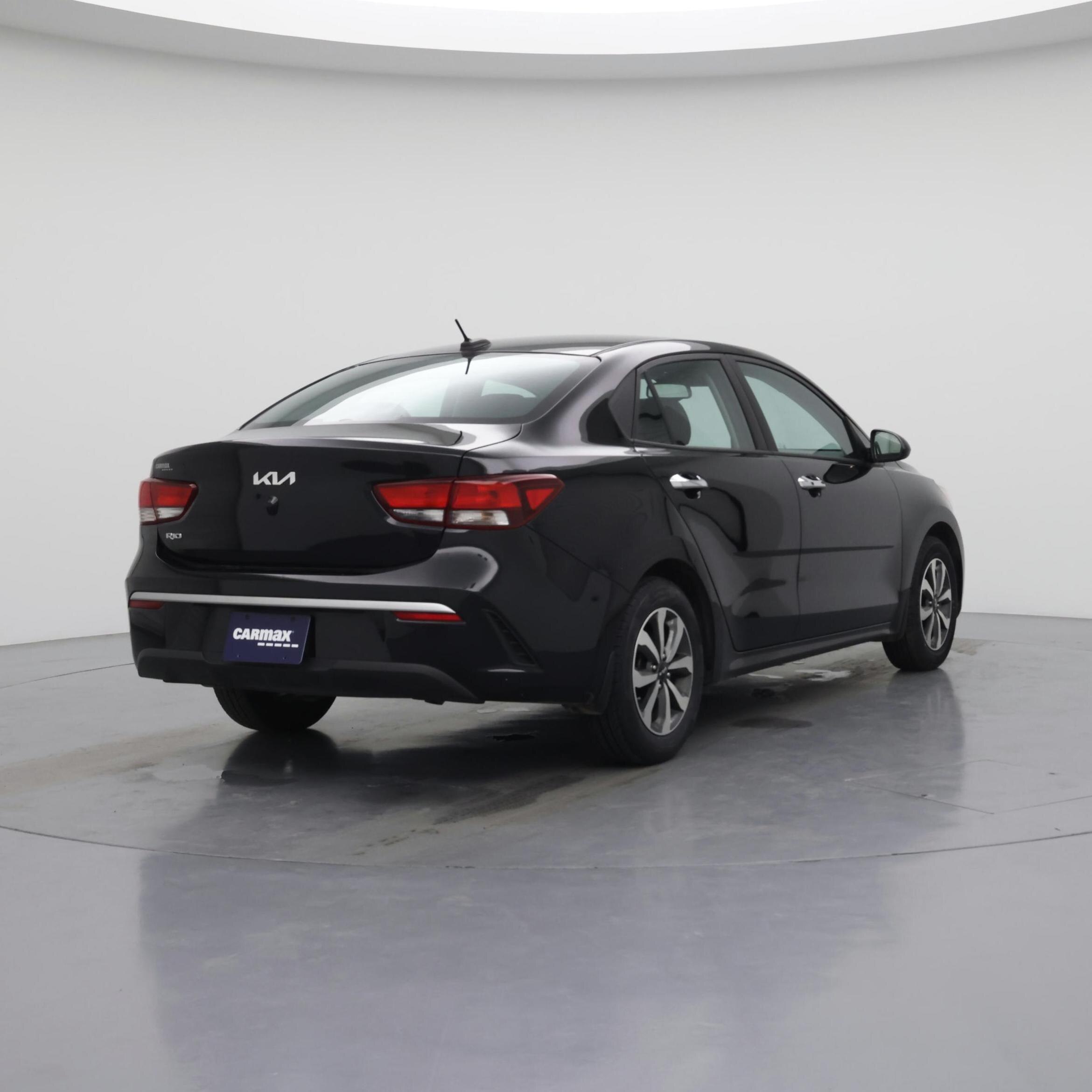 Thumbnail: 2023 Kia Rio - 8