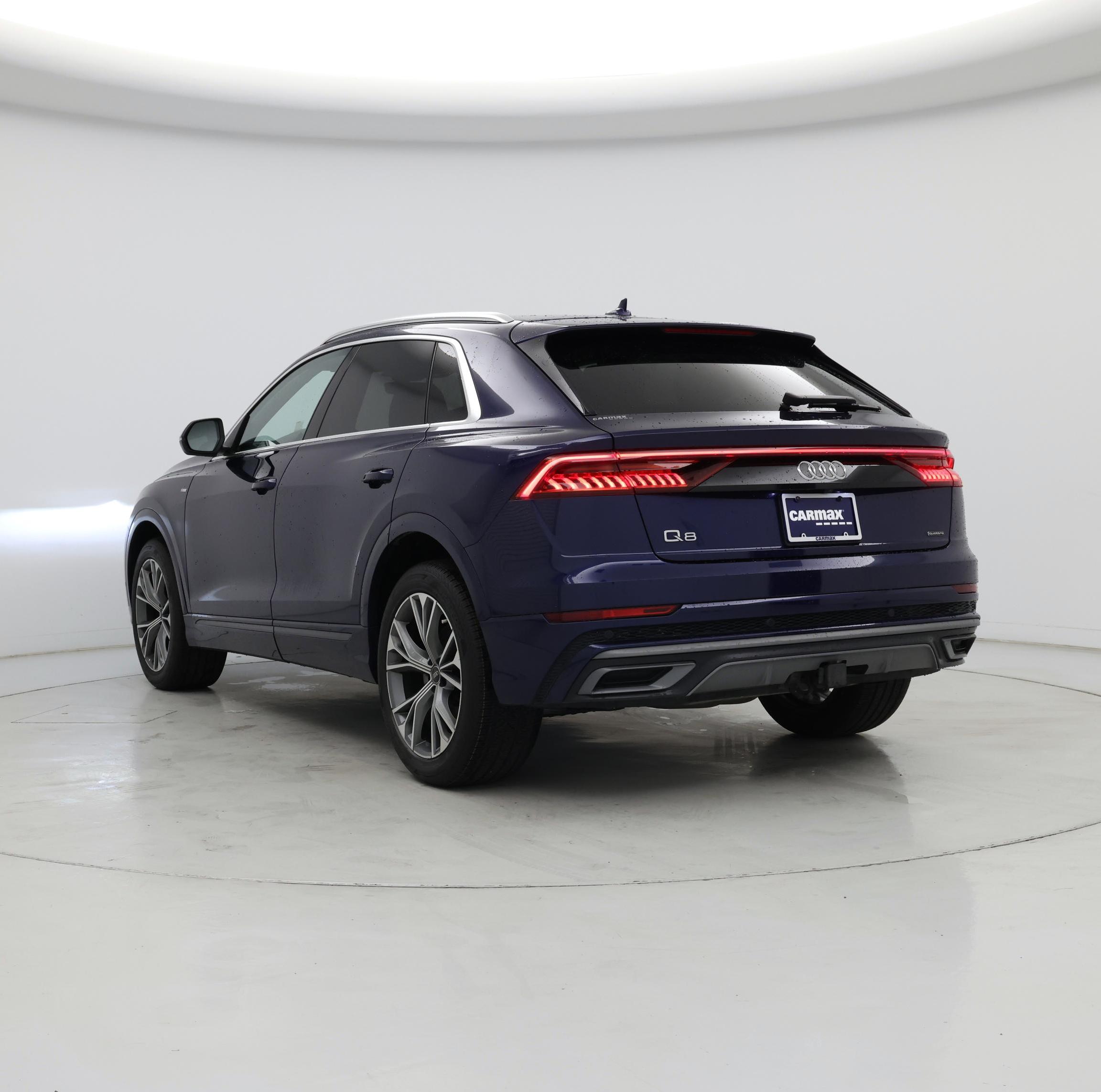 Thumbnail: 2021 Audi Q8 - 2