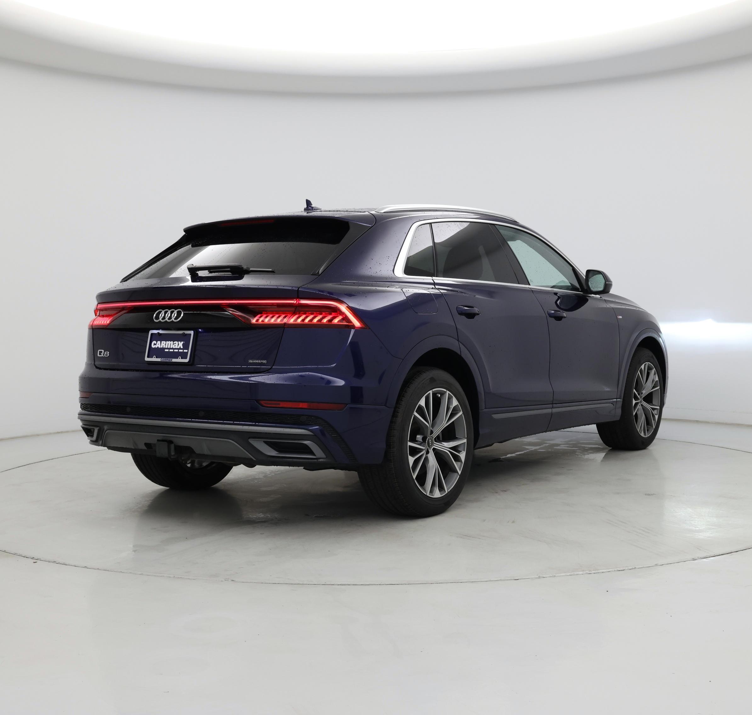 Thumbnail: 2021 Audi Q8 - 8