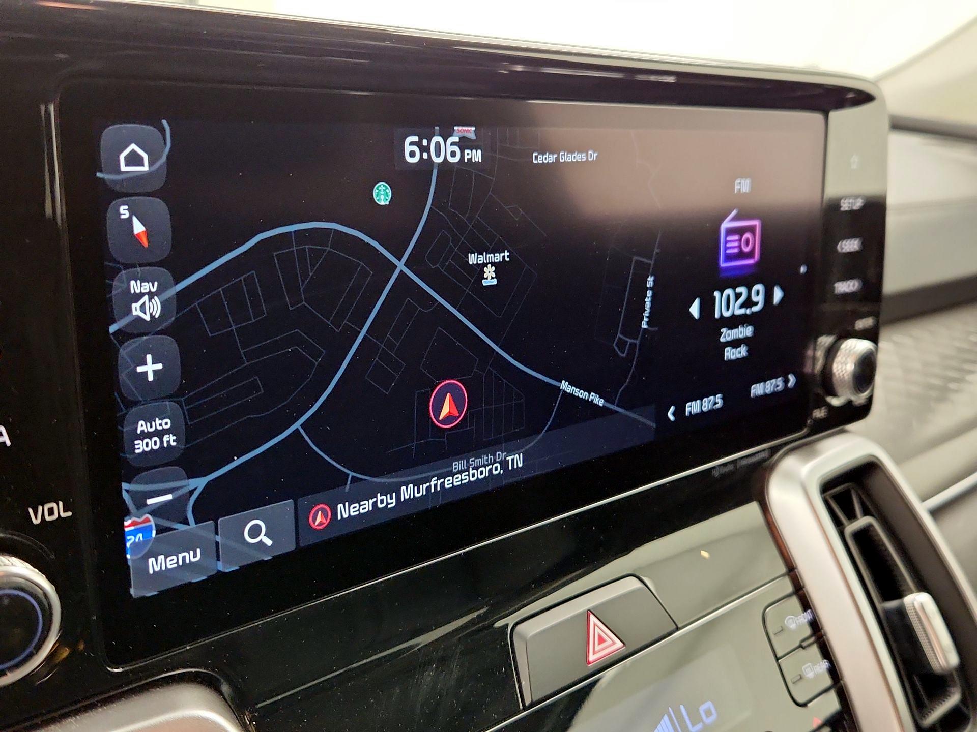 Thumbnail: 2022 Kia Sorento - 14