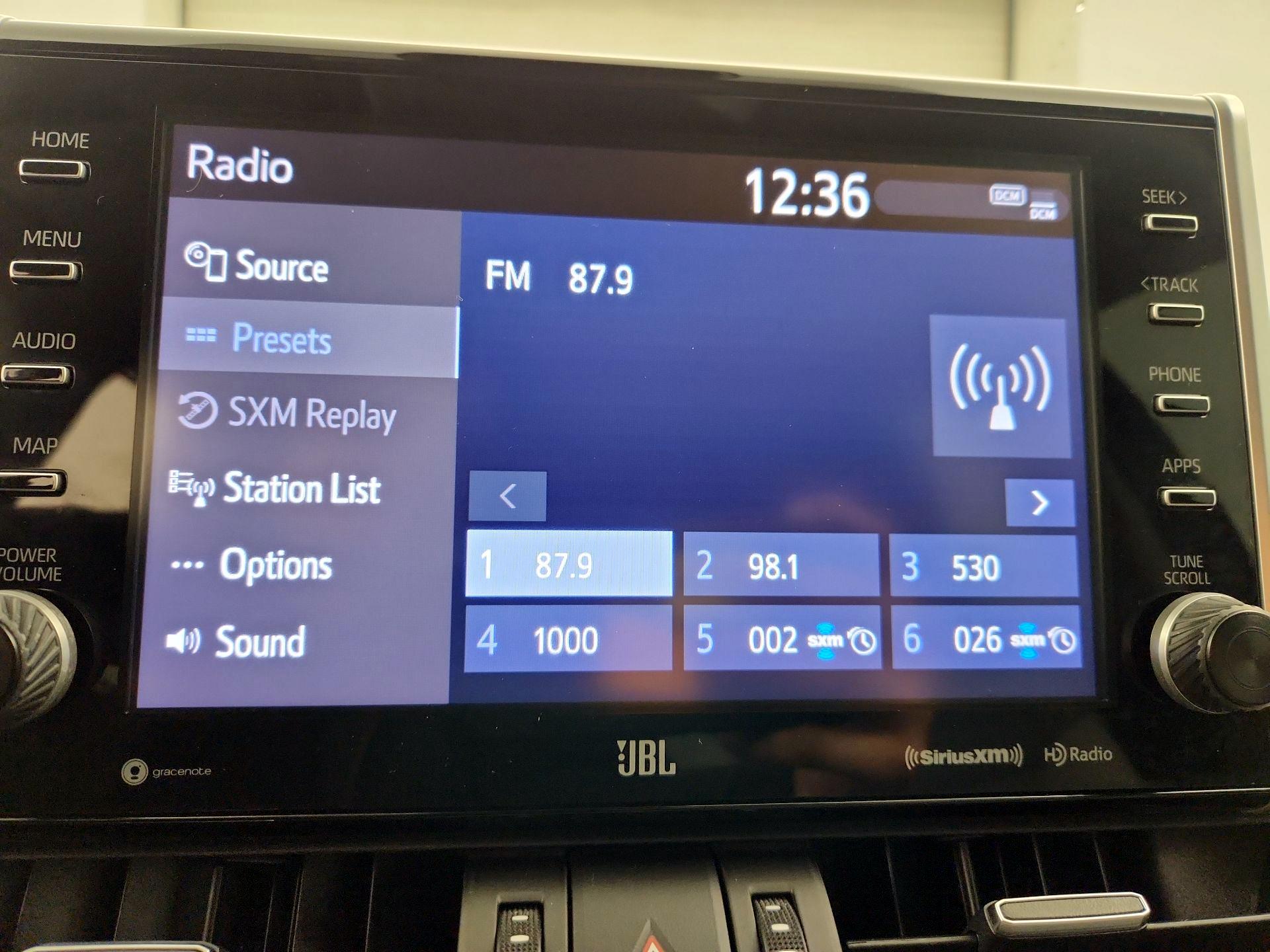 Thumbnail: 2022 Toyota RAV4 - 15