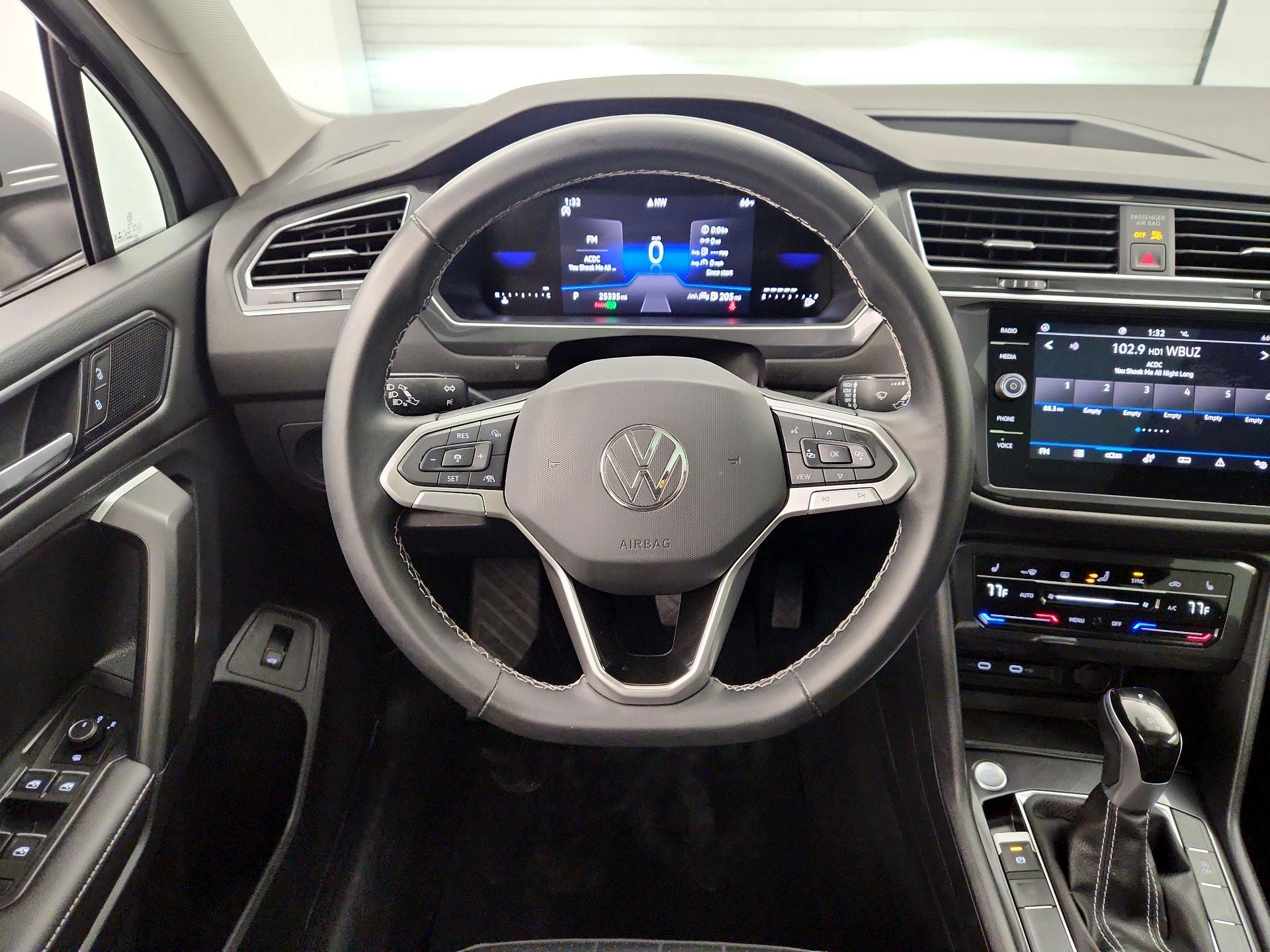 Thumbnail: 2024 Volkswagen Tiguan - 10