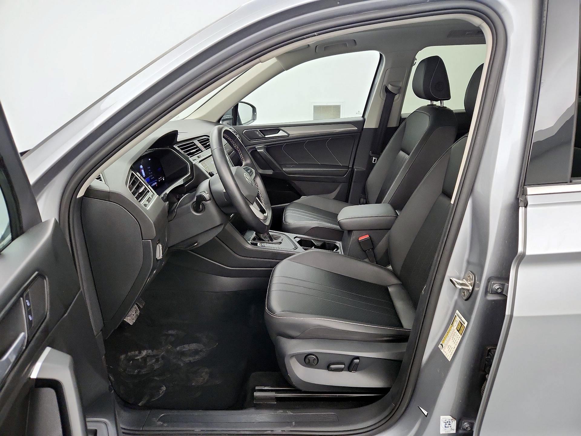 Thumbnail: 2024 Volkswagen Tiguan - 11