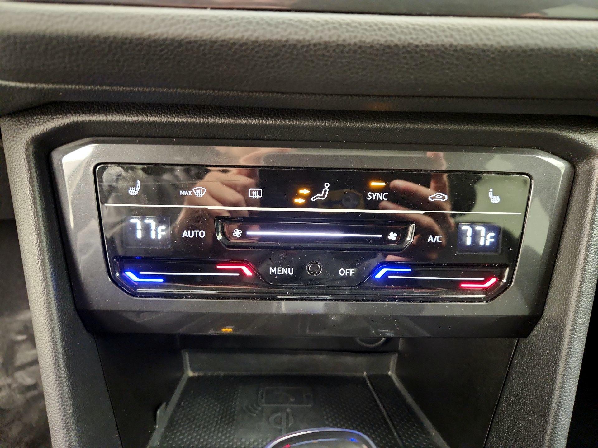 Thumbnail: 2024 Volkswagen Tiguan - 16