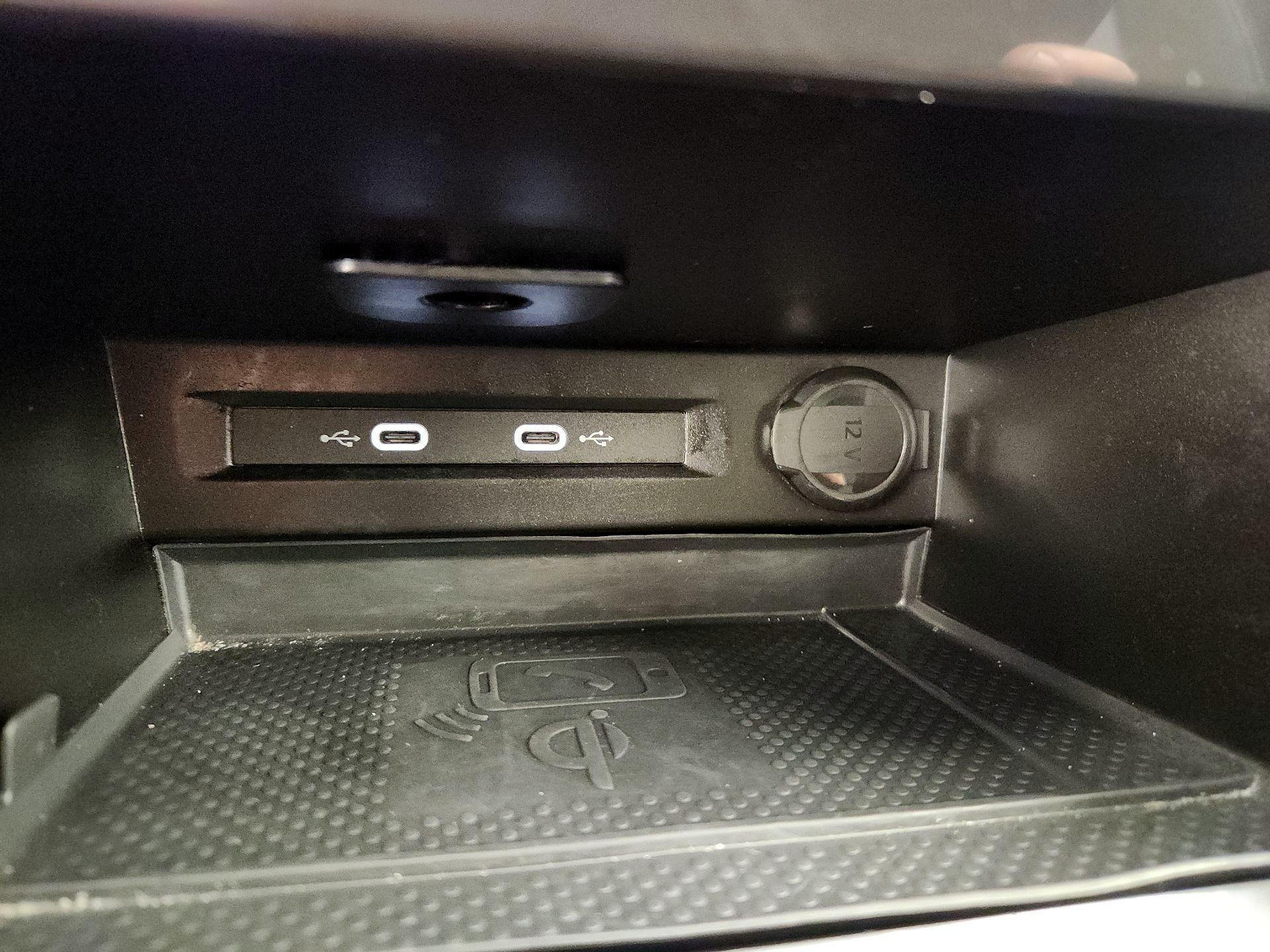 Thumbnail: 2024 Volkswagen Tiguan - 18