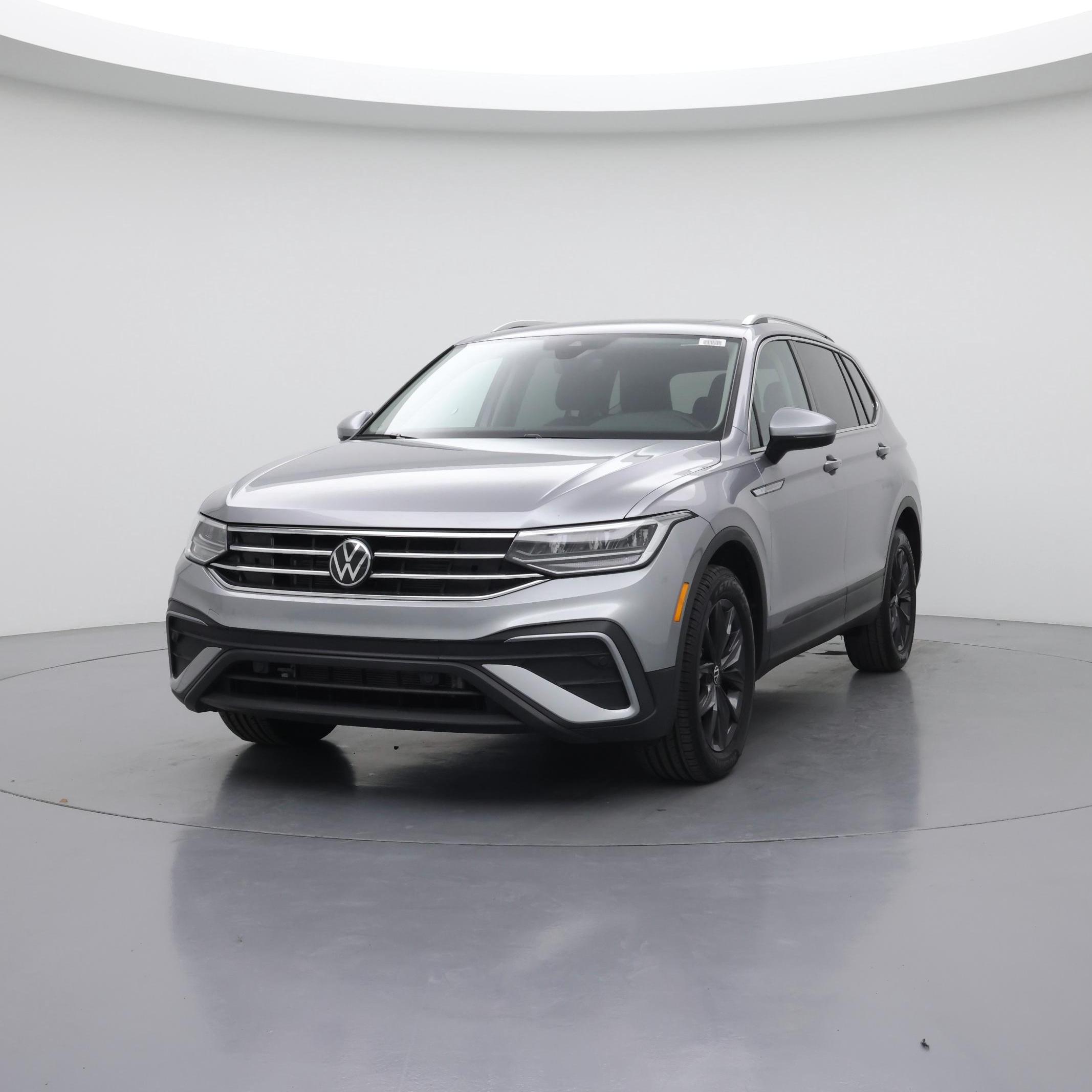 Thumbnail: 2024 Volkswagen Tiguan - 4