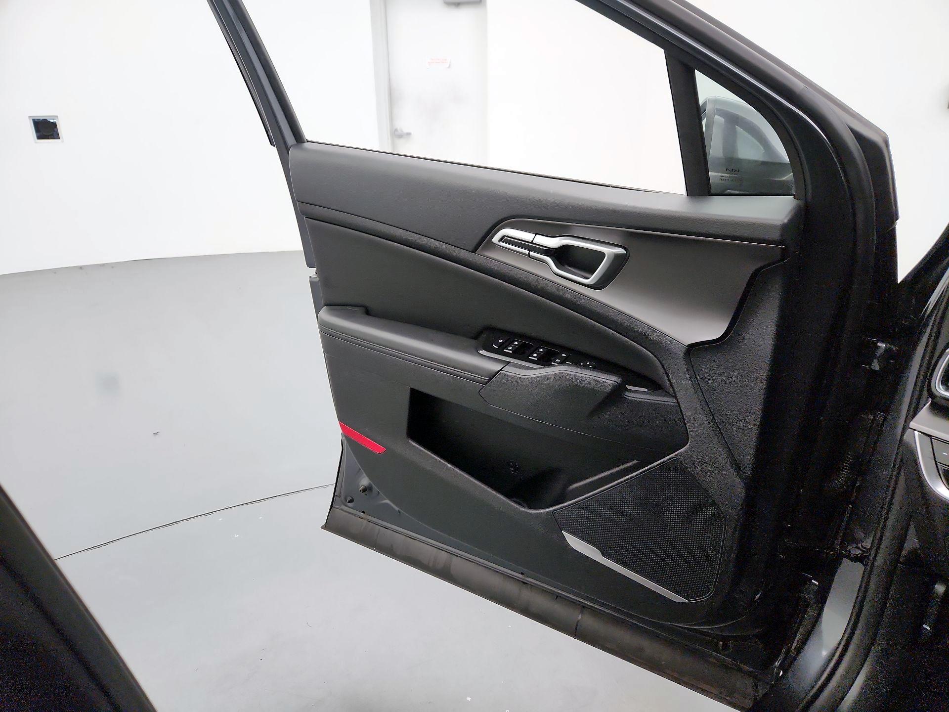 Thumbnail: 2024 Kia Sportage - 12