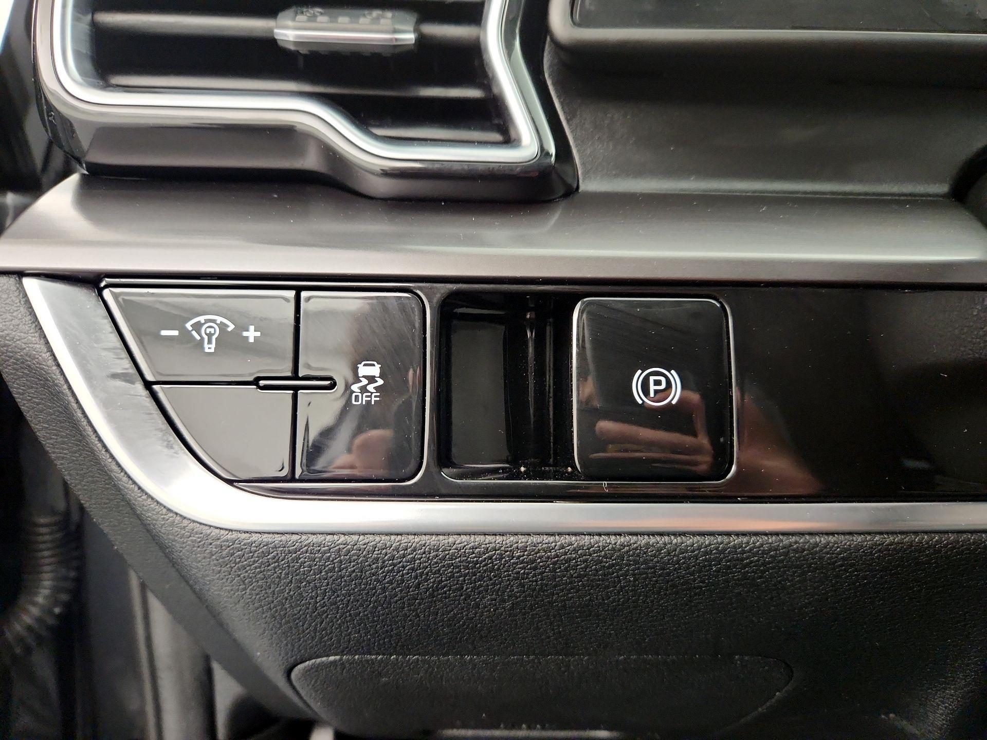 Thumbnail: 2024 Kia Sportage - 13