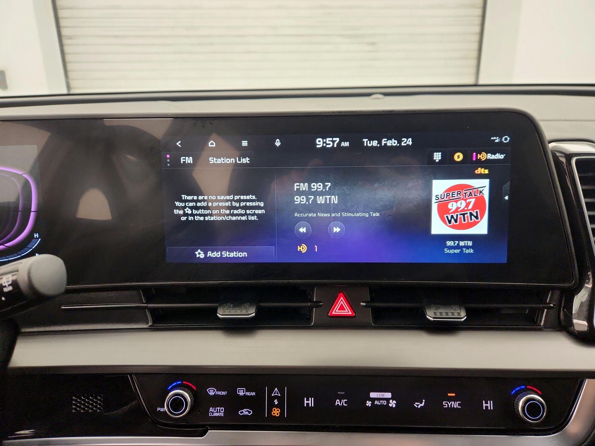 Thumbnail: 2024 Kia Sportage - 16