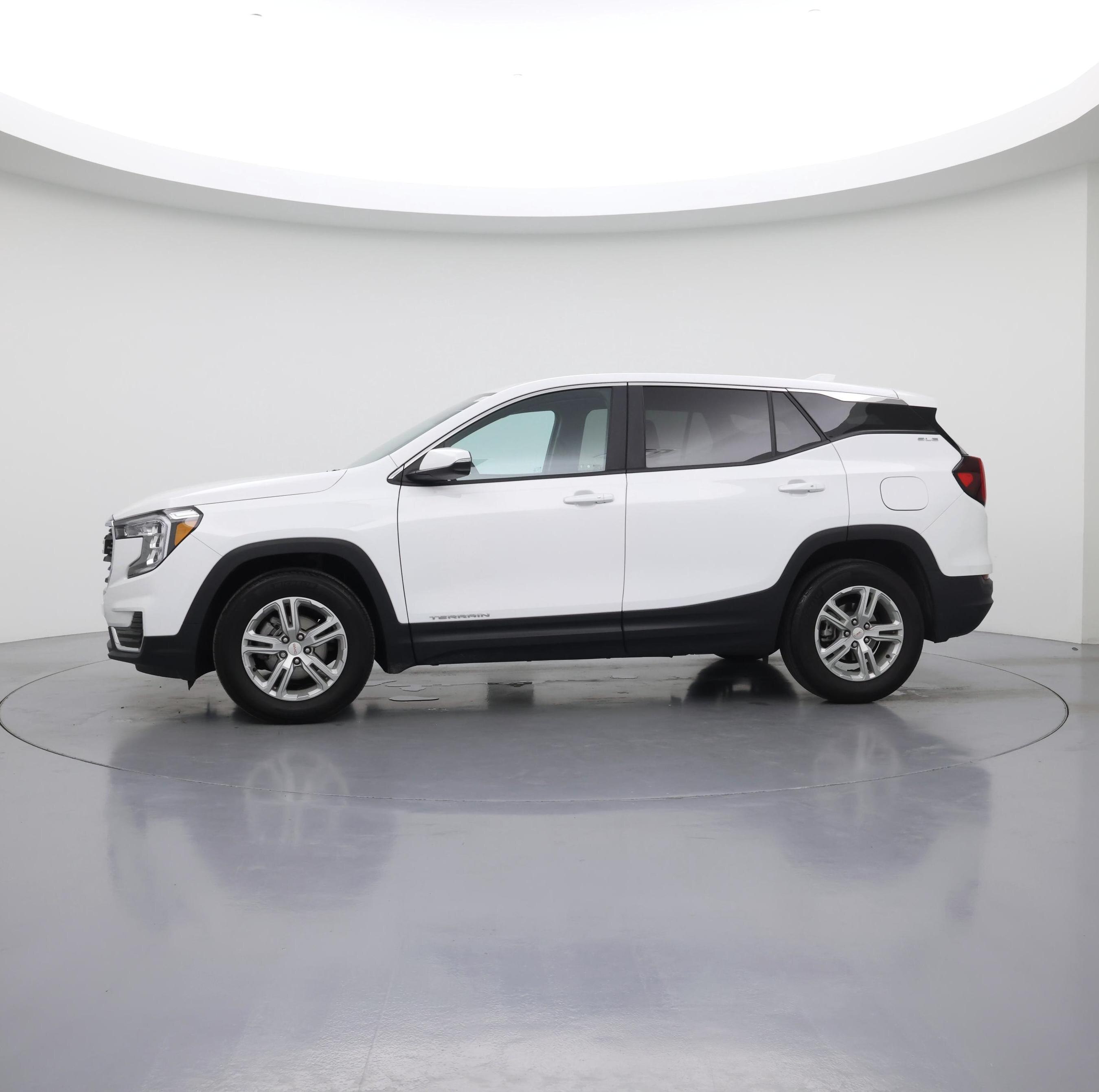 Thumbnail: 2023 GMC Terrain - 3
