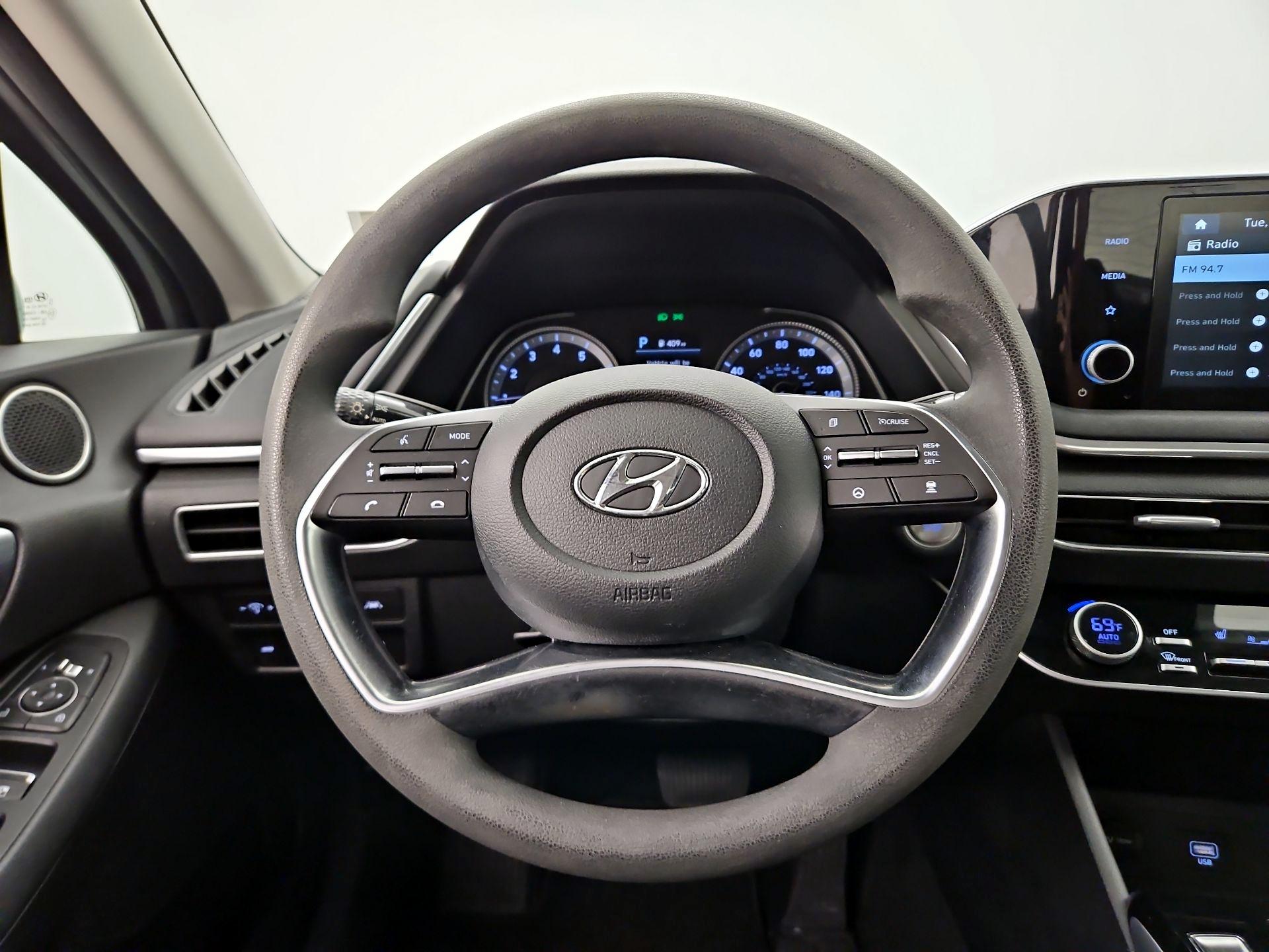 Thumbnail: 2020 Hyundai Sonata - 10
